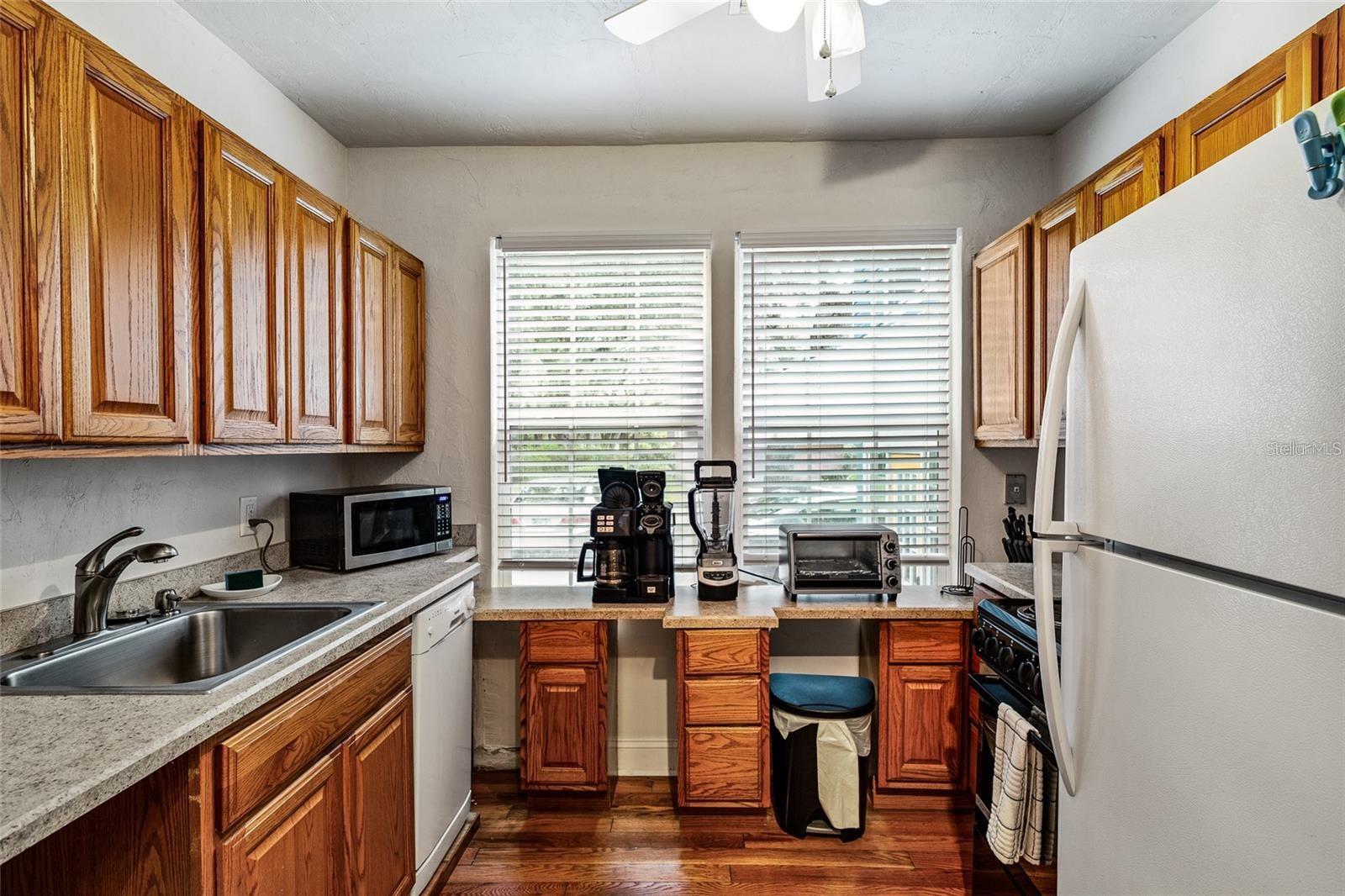 1203 NW 12TH AVE, GAINESVILLE, FL, 32601