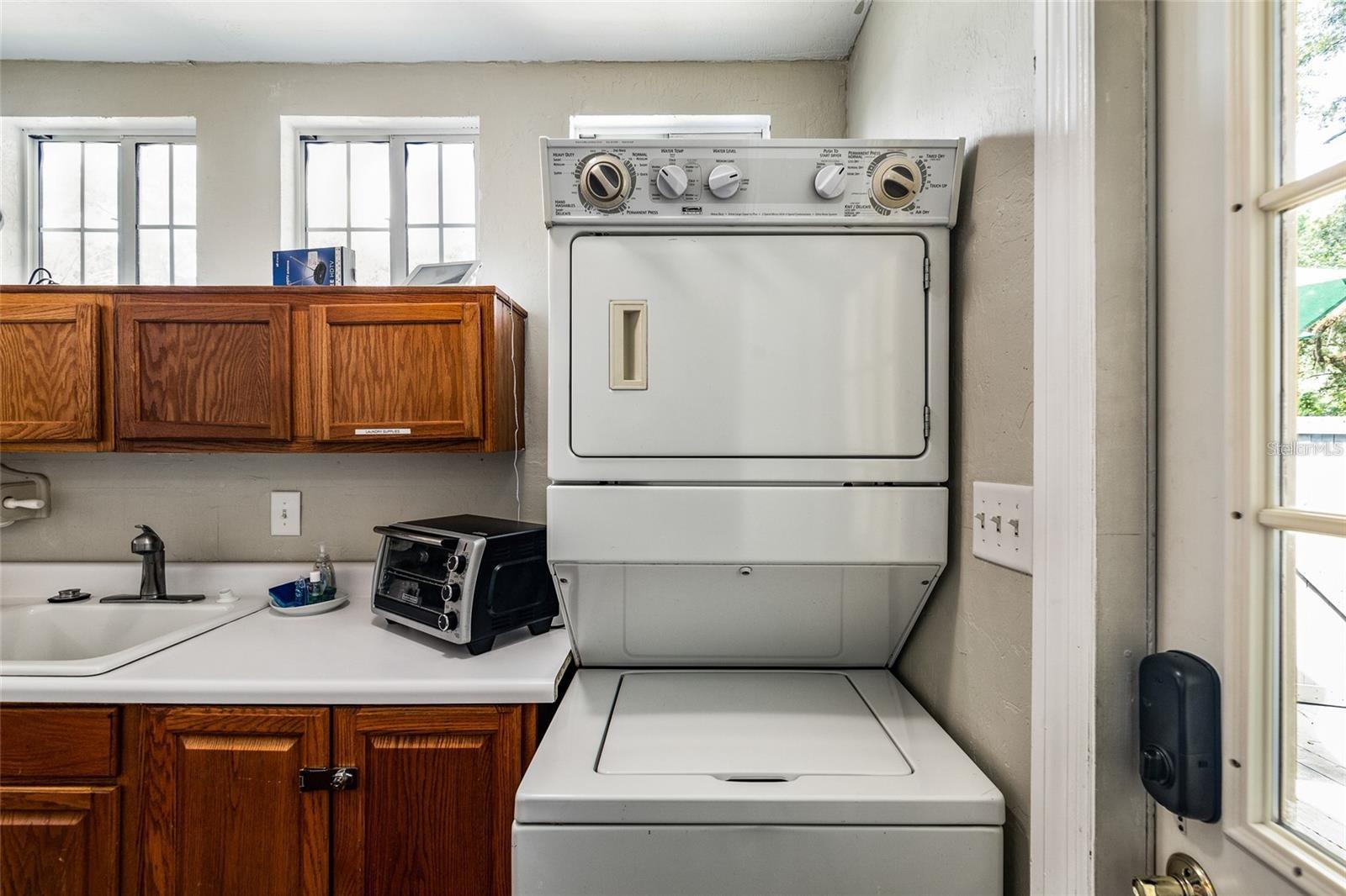 1203 NW 12TH AVE, GAINESVILLE, FL, 32601