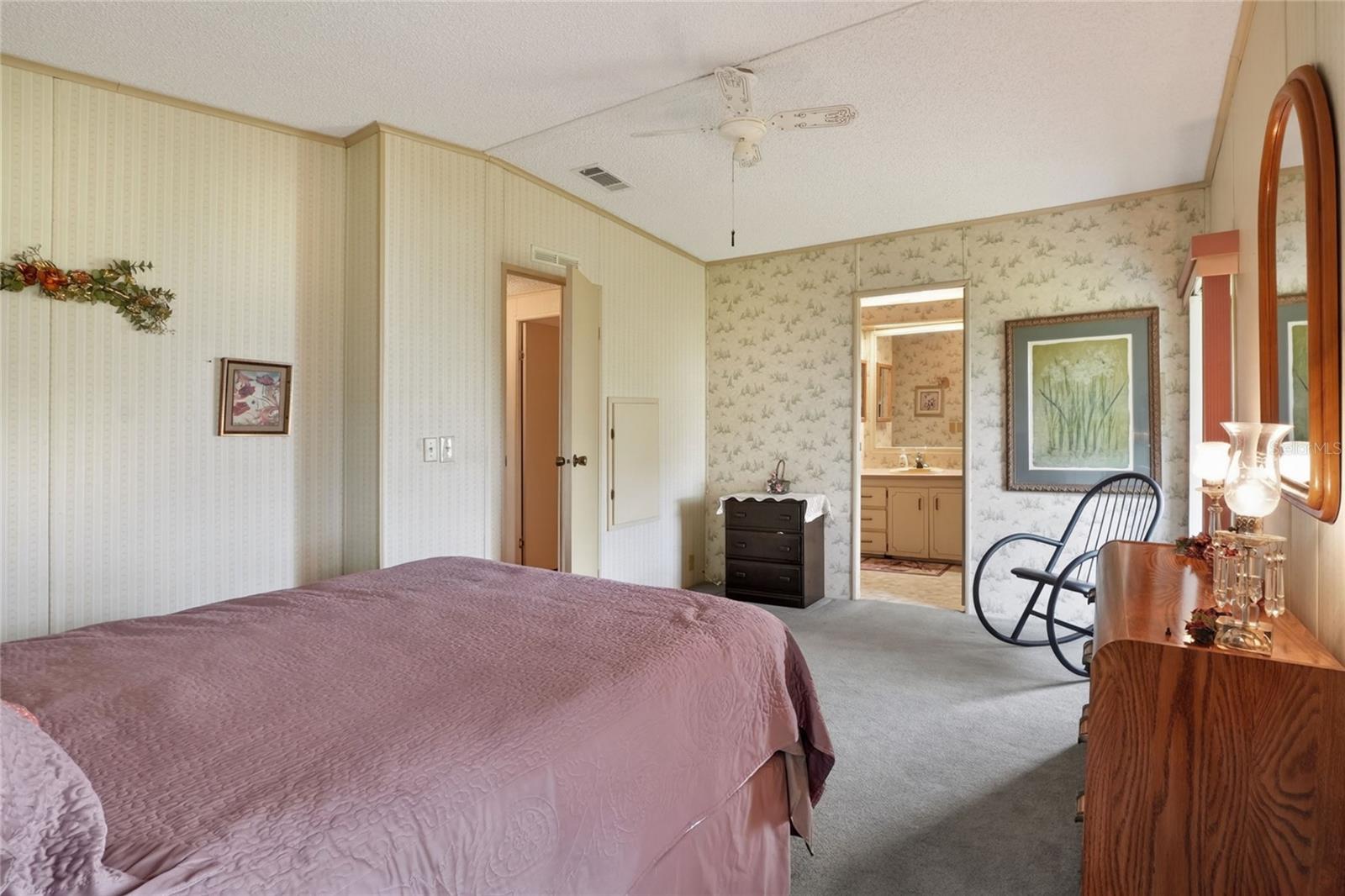 6473 PEPPERTREE PATH NE, WINTER HAVEN, FL, 33881