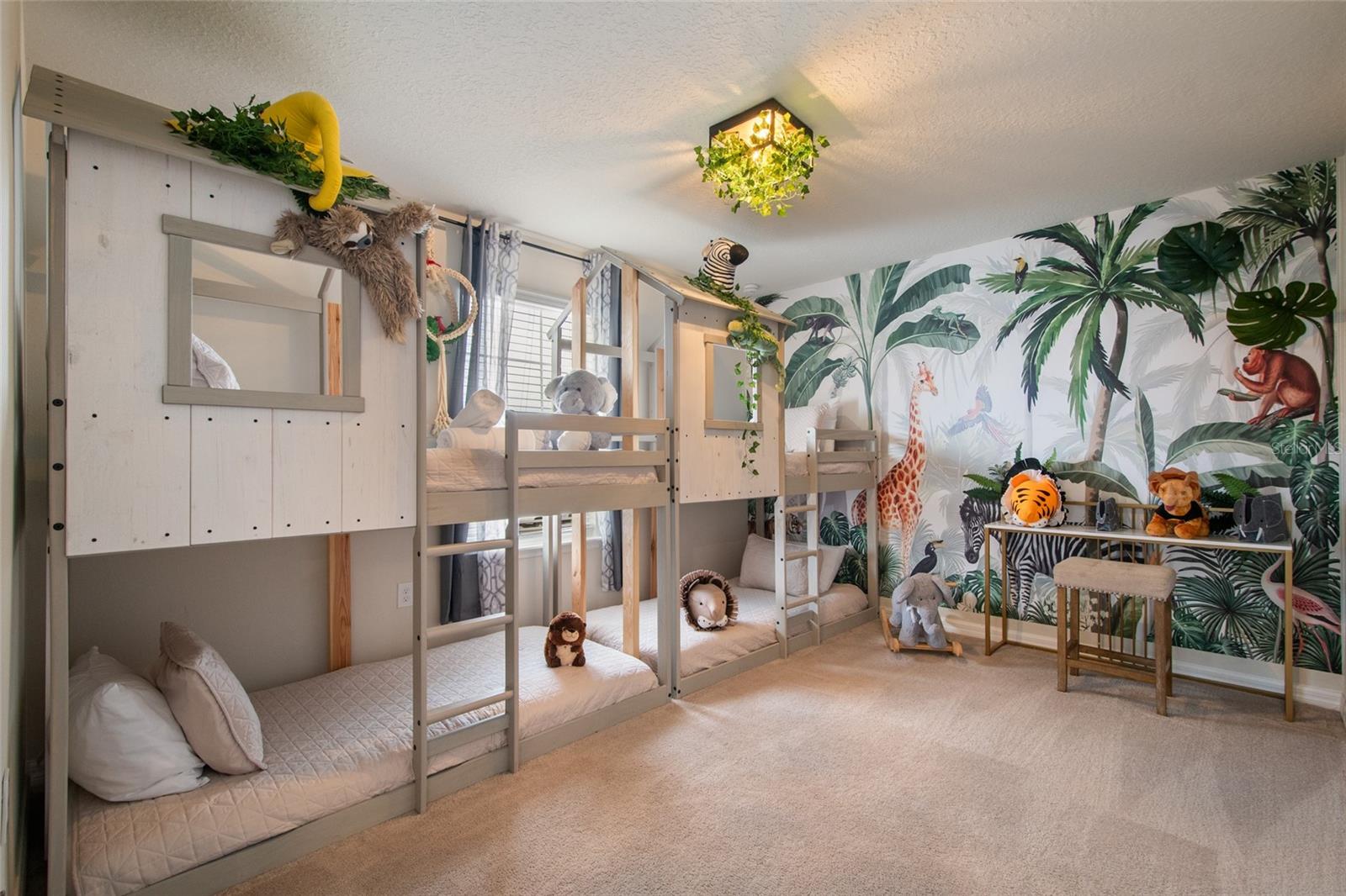 4361 LANA AVE, DAVENPORT, FL, 33897