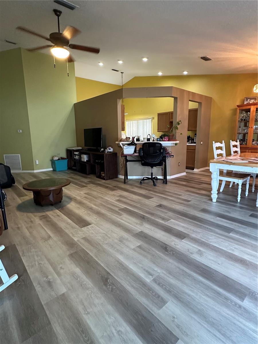 11340 CALGARY CIR, TAMPA, FL, 33624