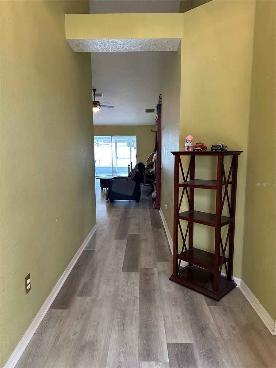 11340 CALGARY CIR, TAMPA, FL, 33624