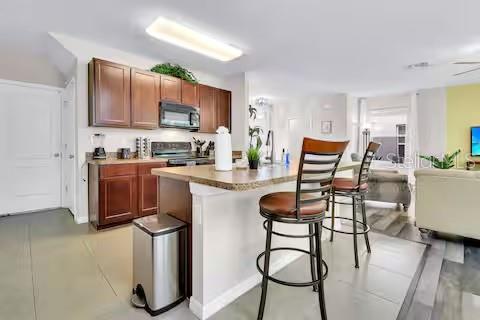 10108 HAWK STORM AVE, TAMPA, FL, 33610