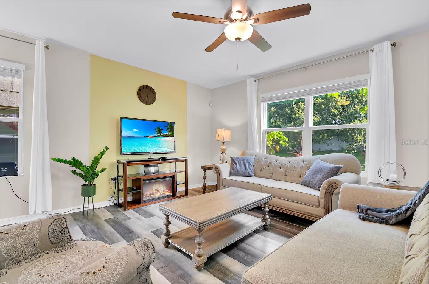 10108 HAWK STORM AVE, TAMPA, FL, 33610