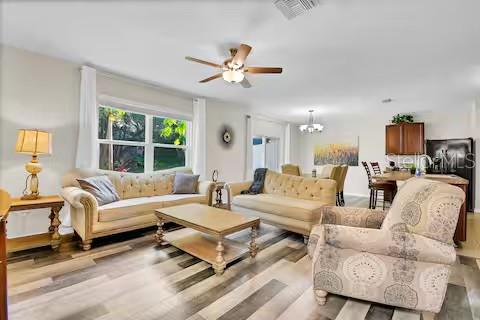 10108 HAWK STORM AVE, TAMPA, FL, 33610