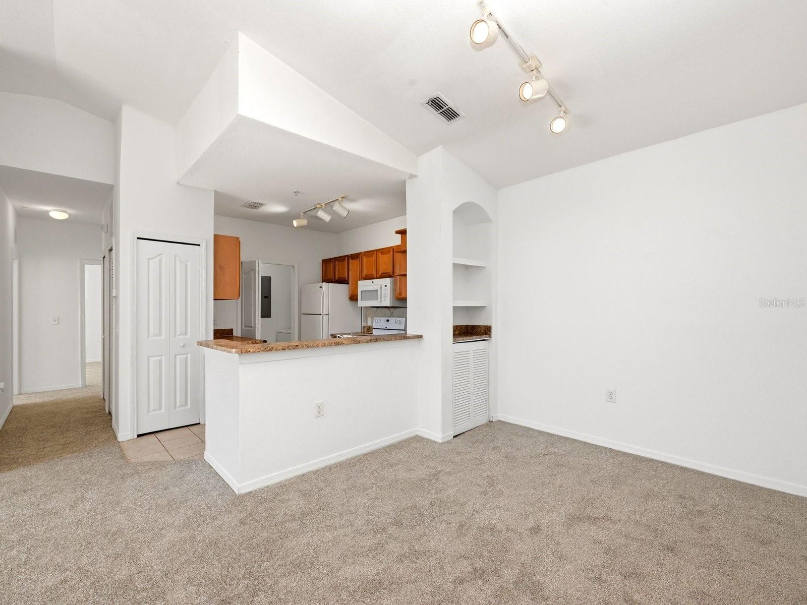 6169 METROWEST BLVD #305, ORLANDO, FL, 32835