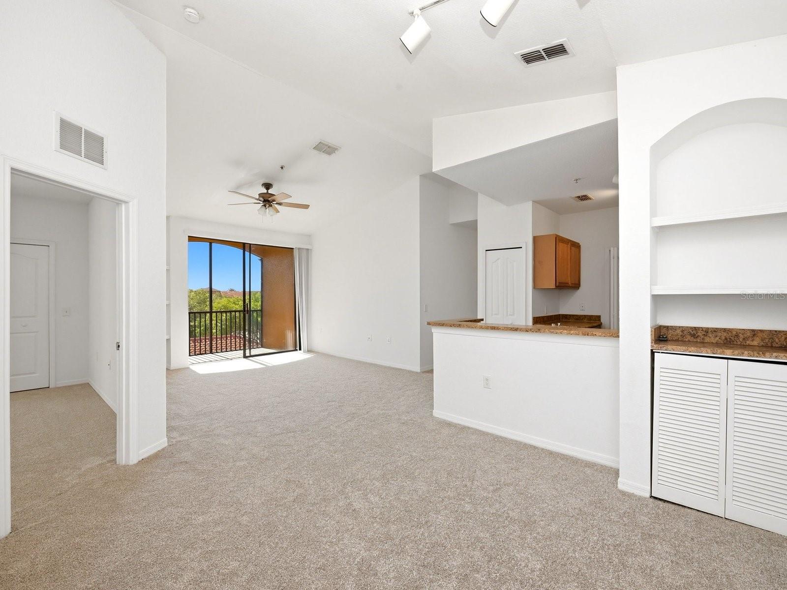 6169 METROWEST BLVD #305, ORLANDO, FL, 32835