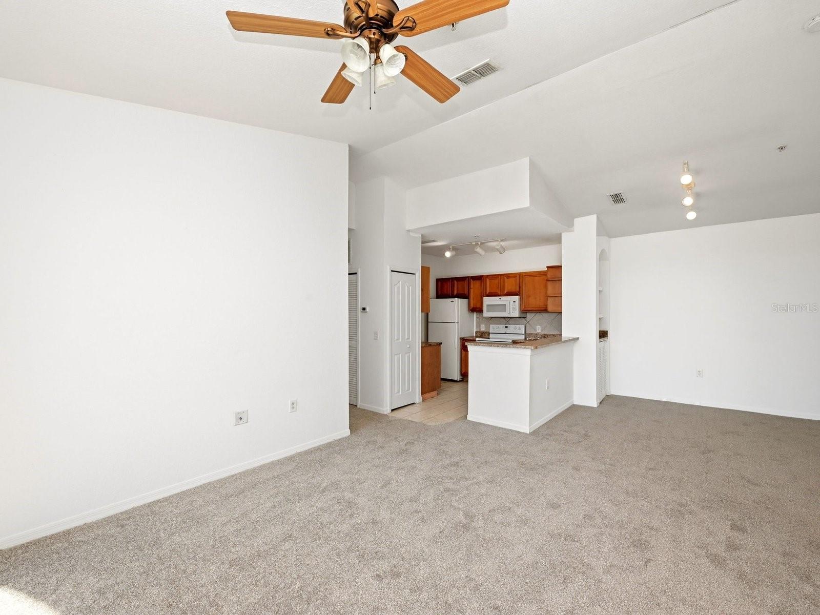 6169 METROWEST BLVD #305, ORLANDO, FL, 32835