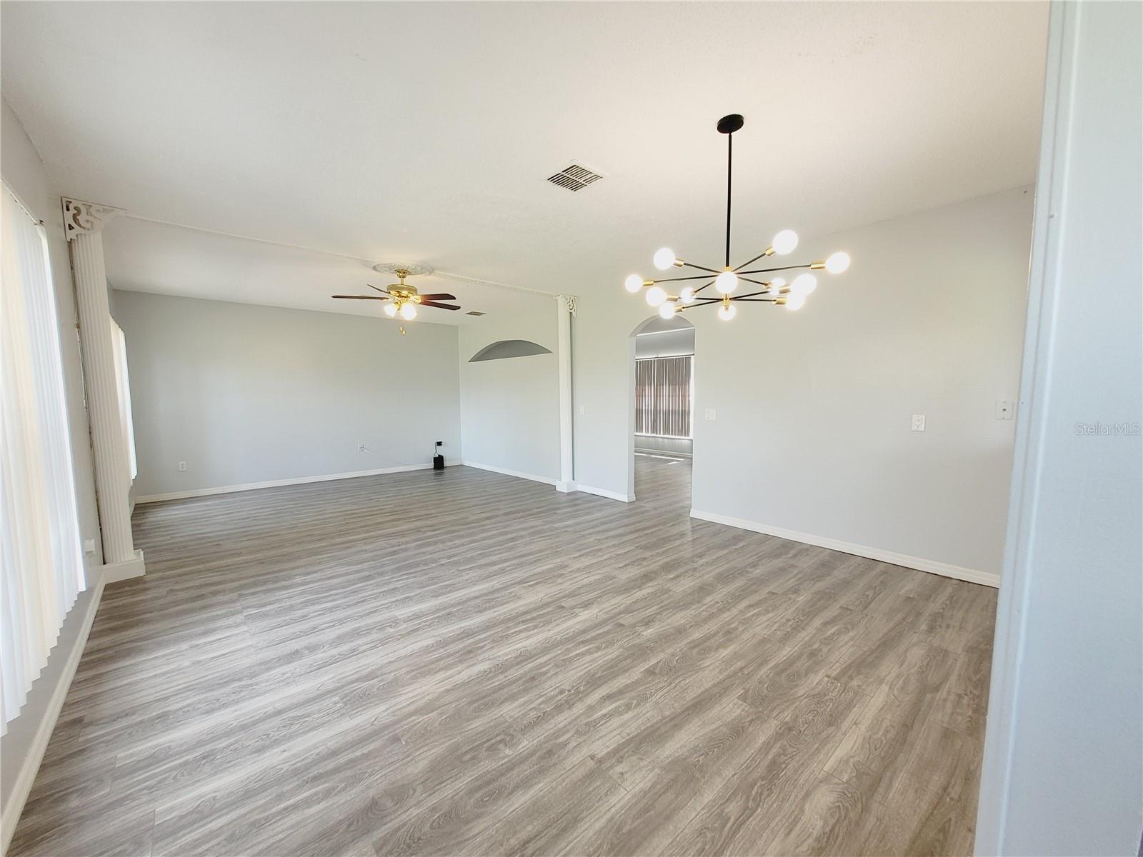 317 AZINCOURT LN, KISSIMMEE, FL, 34759