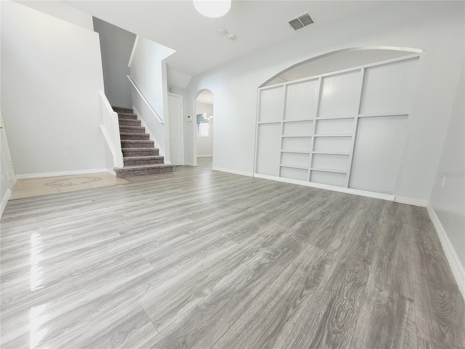317 AZINCOURT LN, KISSIMMEE, FL, 34759
