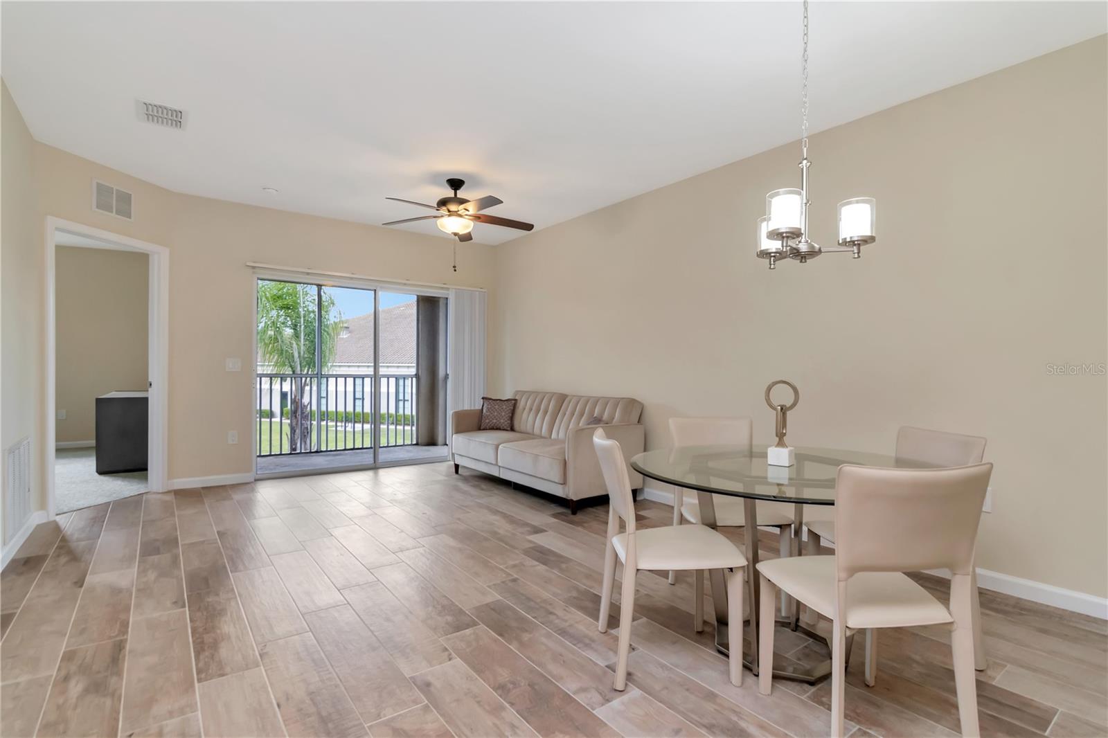 1195 GODAVARI WAY #206, WESLEY CHAPEL, FL, 33543