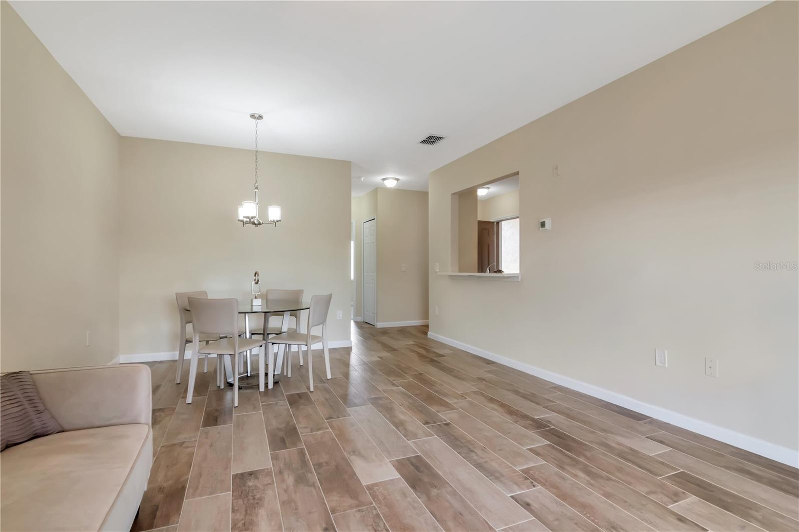 1195 GODAVARI WAY #206, WESLEY CHAPEL, FL, 33543