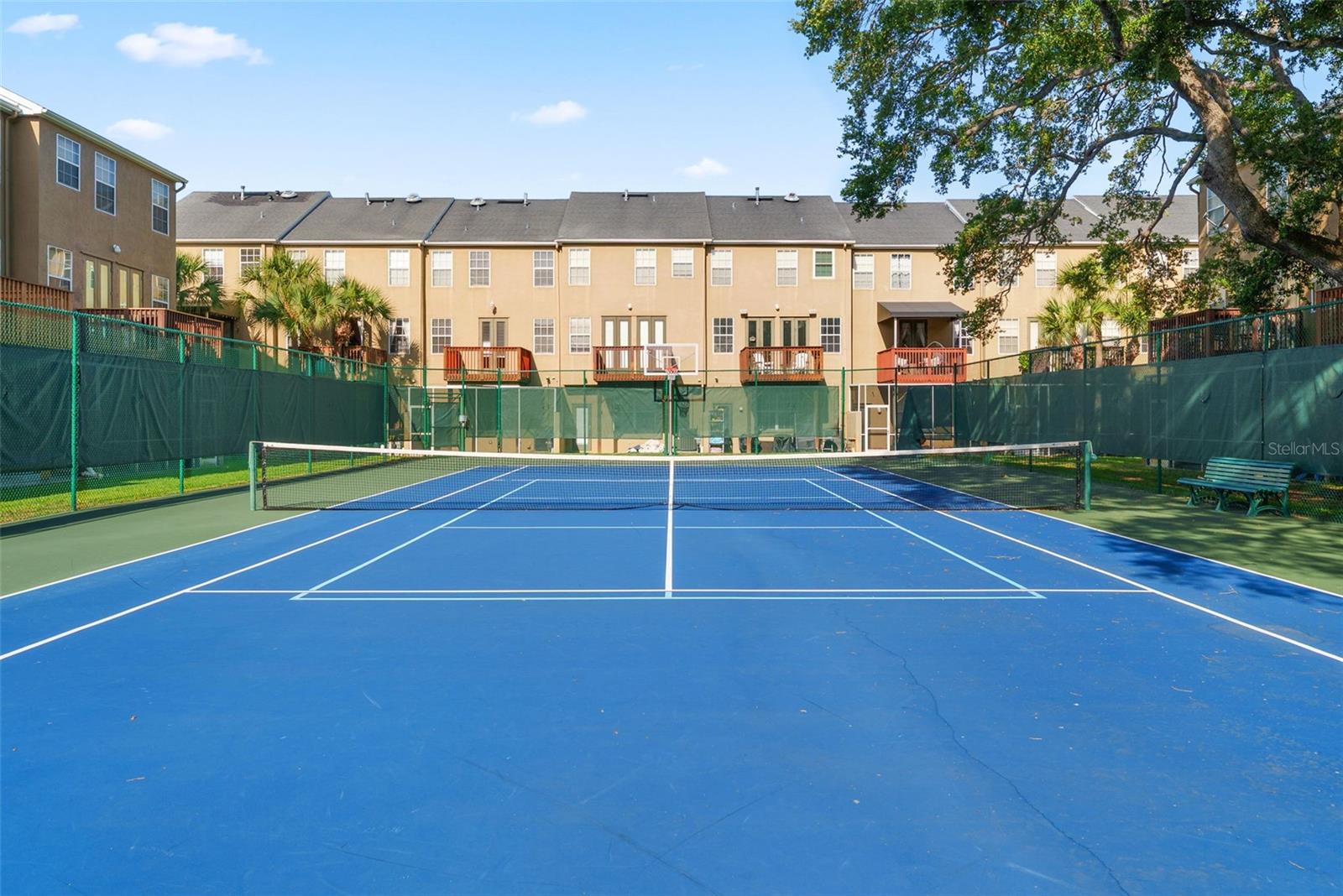 3044 POINTEVIEW DR, TAMPA, FL, 33611
