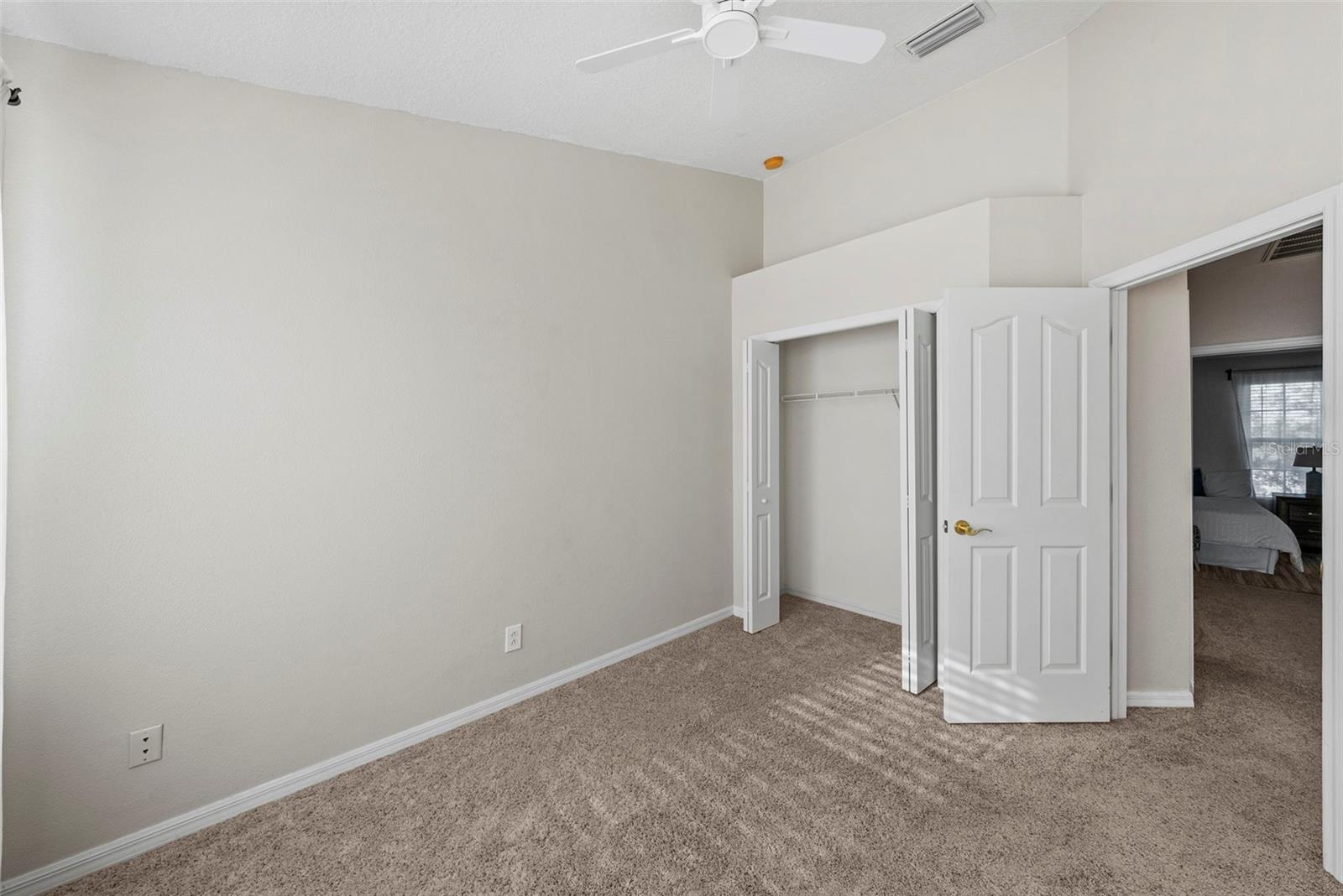3044 POINTEVIEW DR, TAMPA, FL, 33611