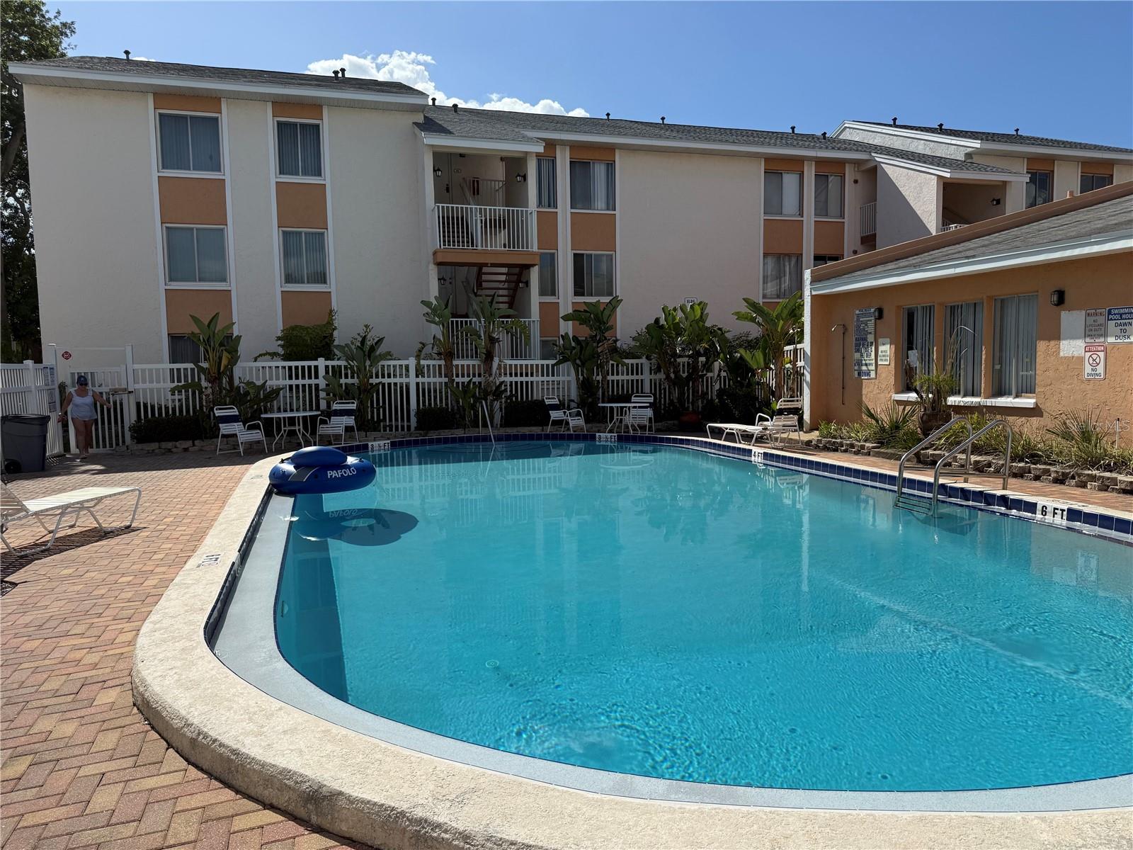 621 99TH AVE N #102, ST PETERSBURG, FL, 33702
