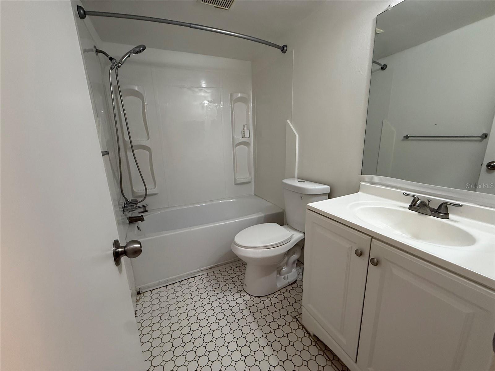621 99TH AVE N #102, ST PETERSBURG, FL, 33702