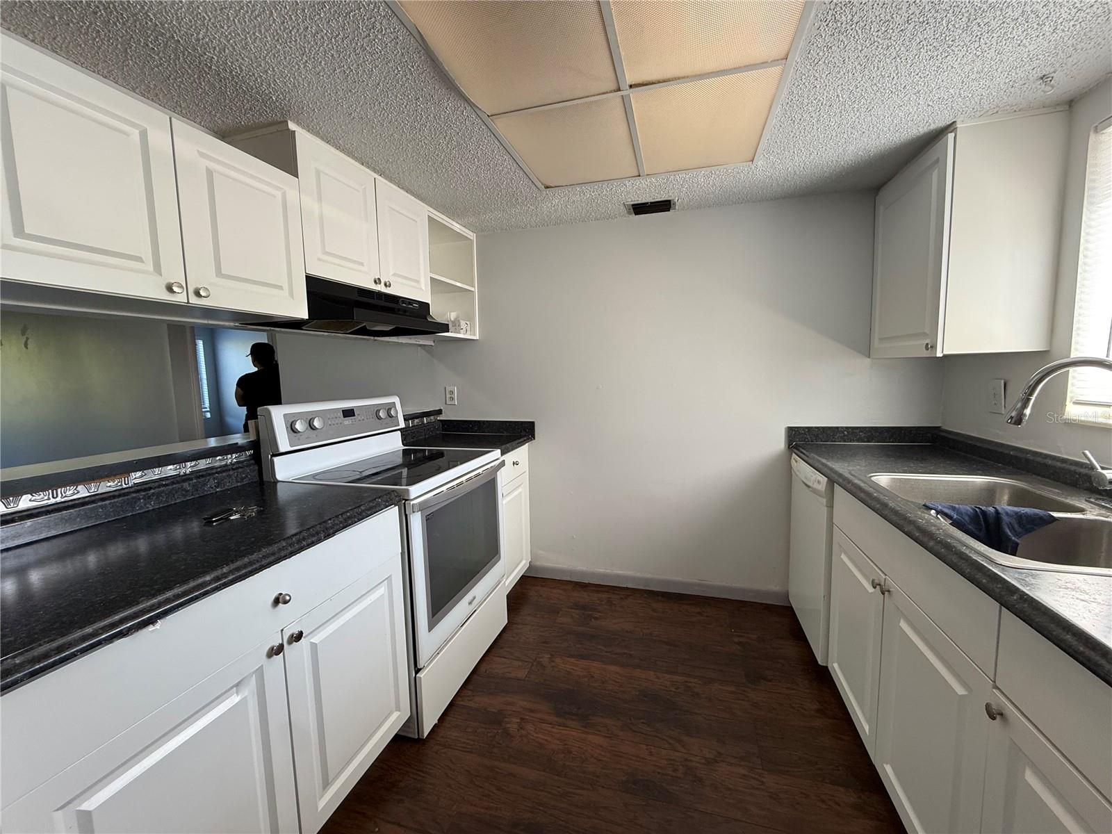 621 99TH AVE N #102, ST PETERSBURG, FL, 33702