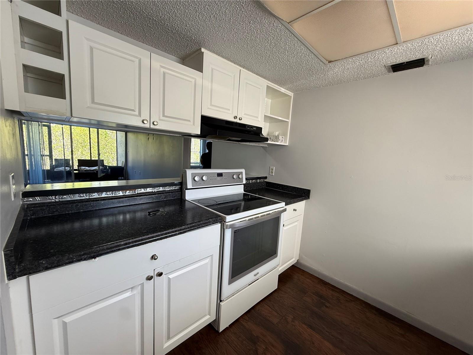 621 99TH AVE N #102, ST PETERSBURG, FL, 33702
