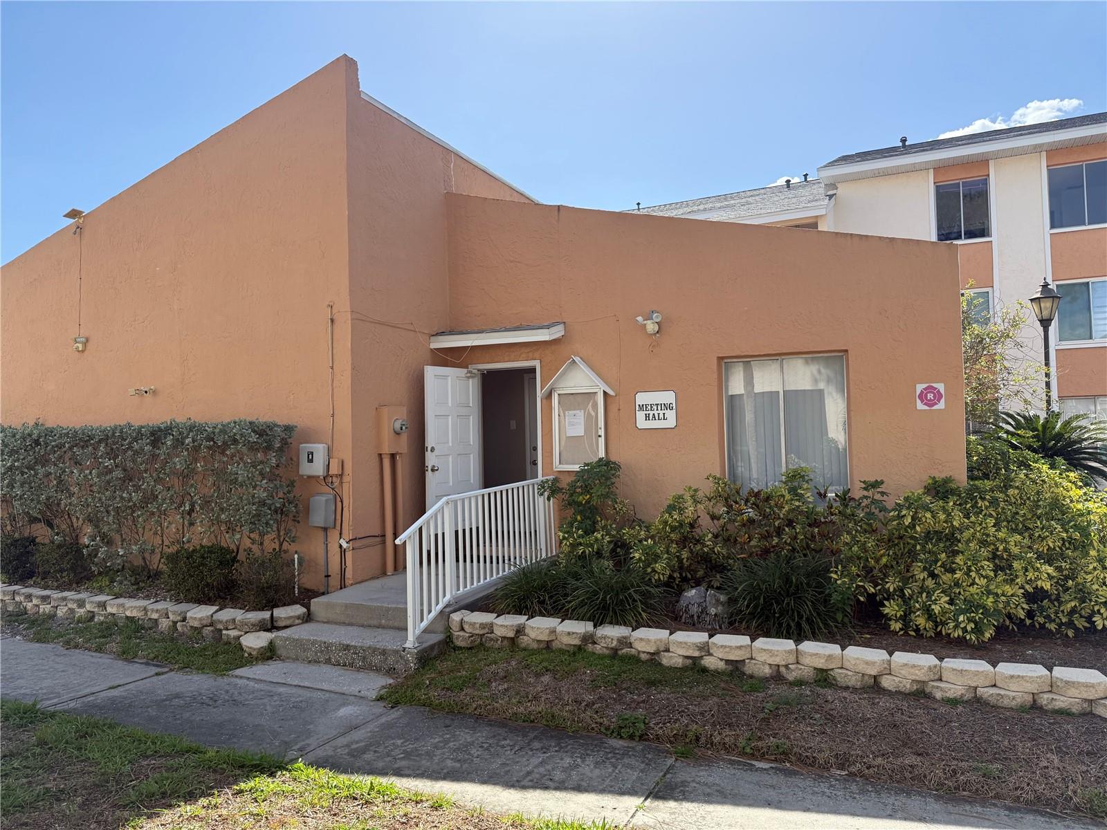 621 99TH AVE N #102, ST PETERSBURG, FL, 33702