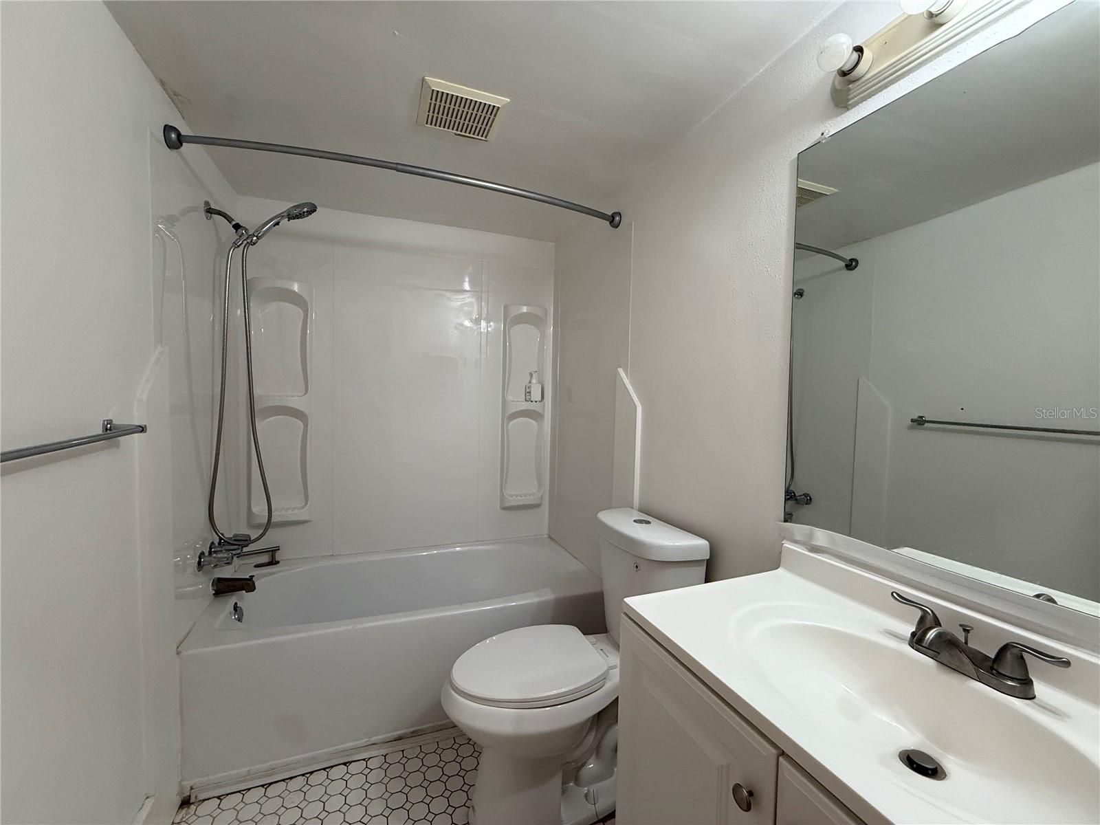 621 99TH AVE N #102, ST PETERSBURG, FL, 33702