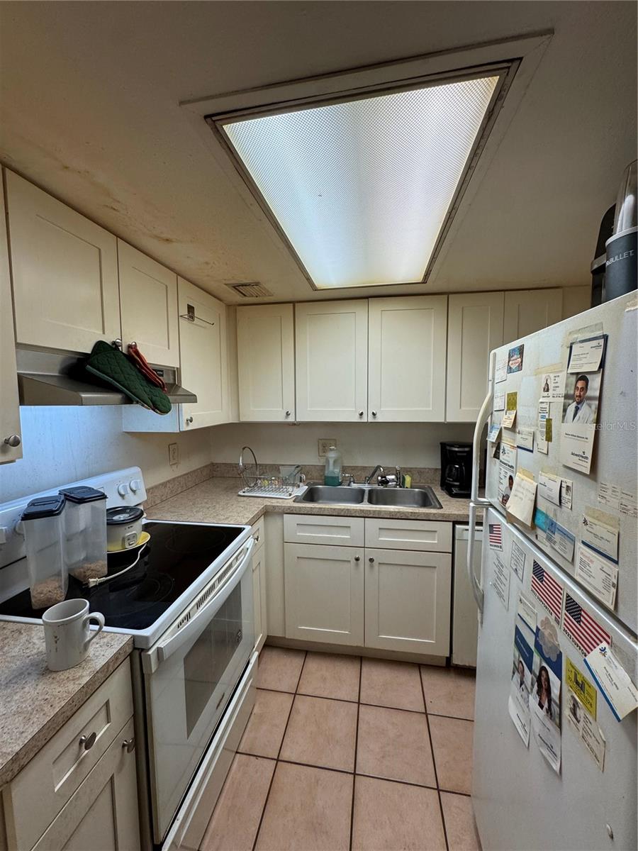 944 LAKE DESTINY RD #A, ALTAMONTE SPRINGS, FL, 32714