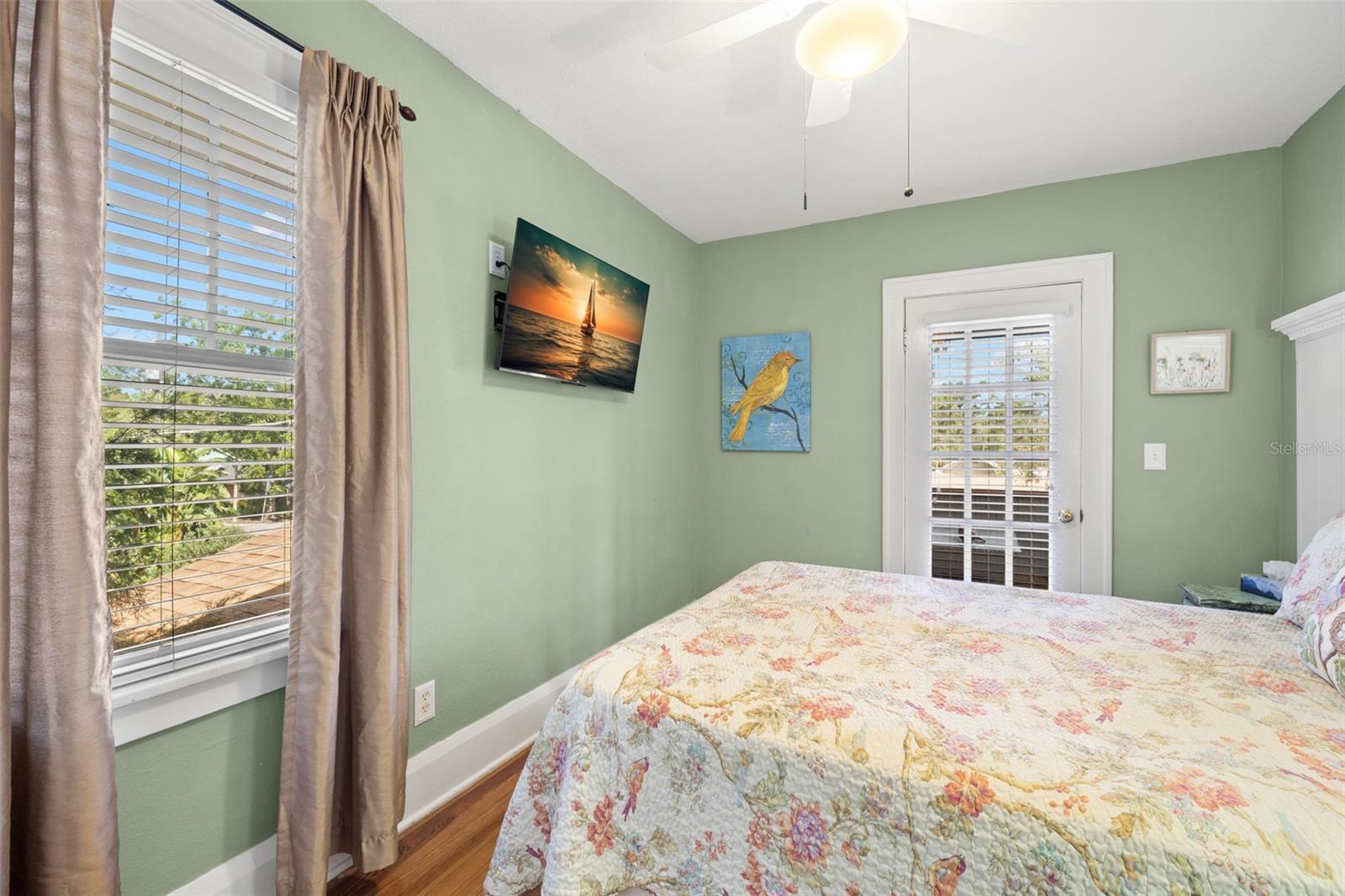 1035 E ROBSON ST, TAMPA, FL, 33604