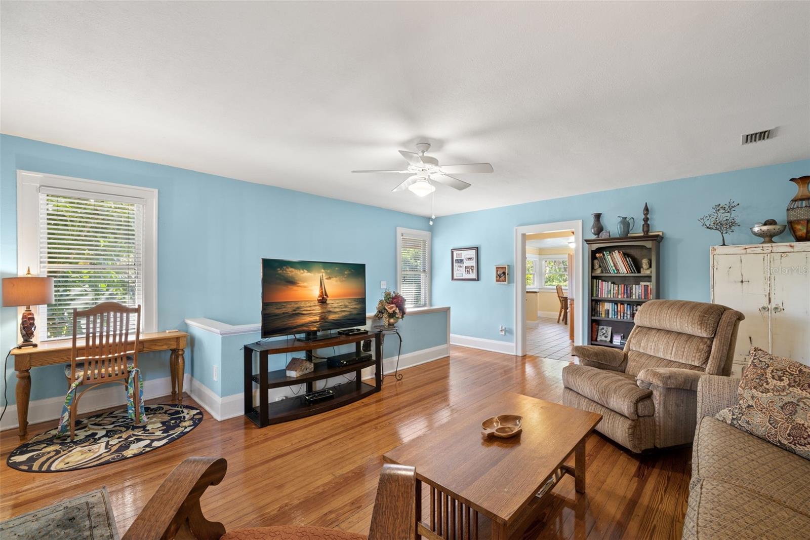 1035 E ROBSON ST, TAMPA, FL, 33604