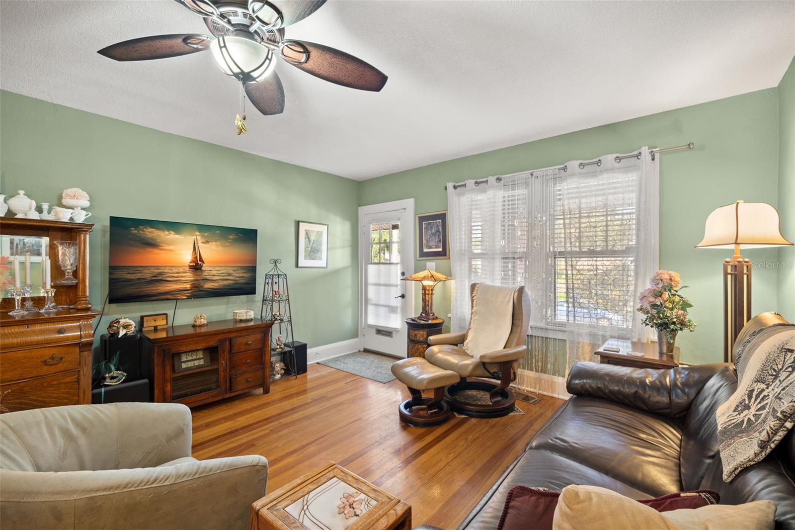 1035 E ROBSON ST, TAMPA, FL, 33604