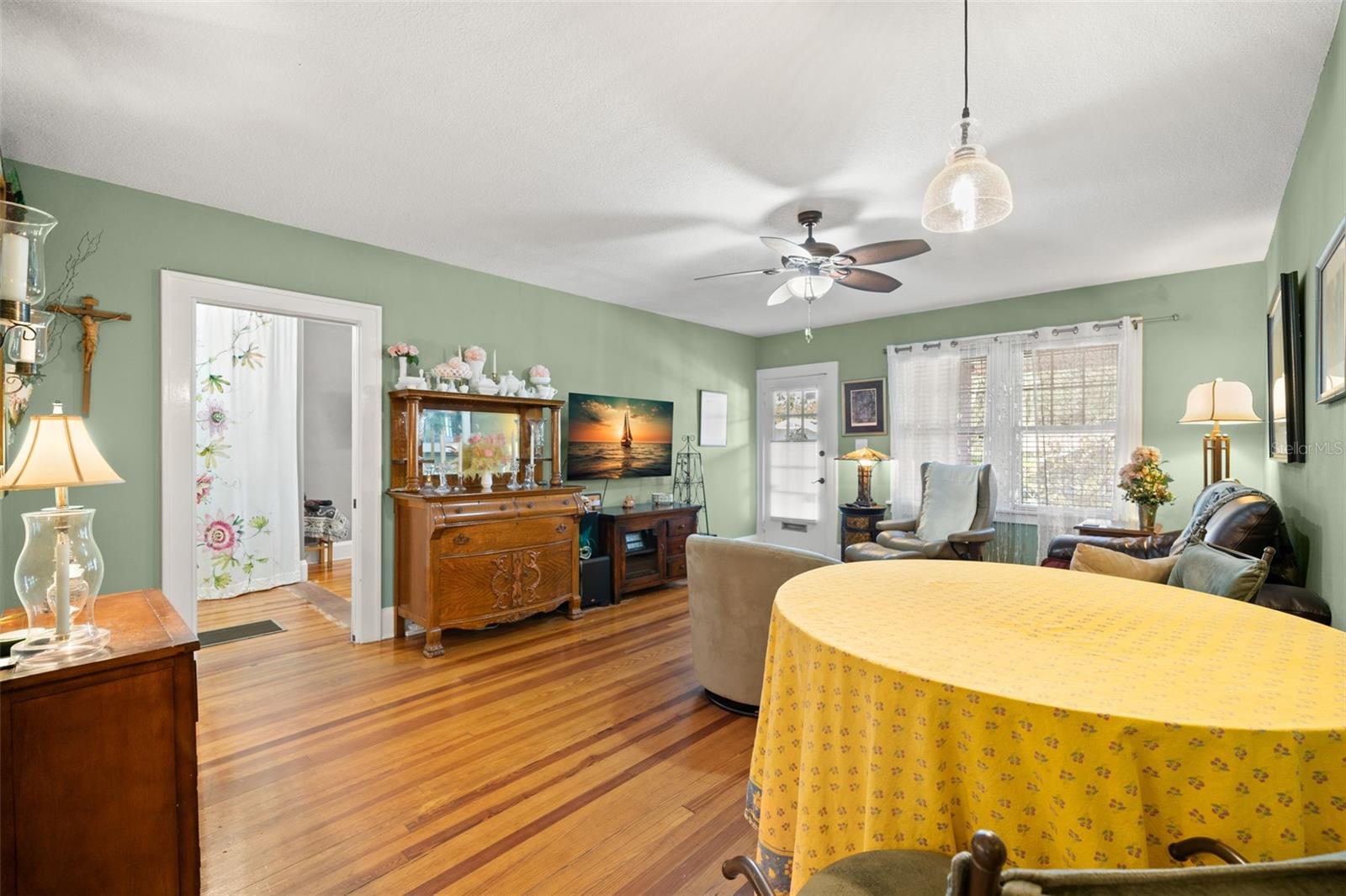 1035 E ROBSON ST, TAMPA, FL, 33604