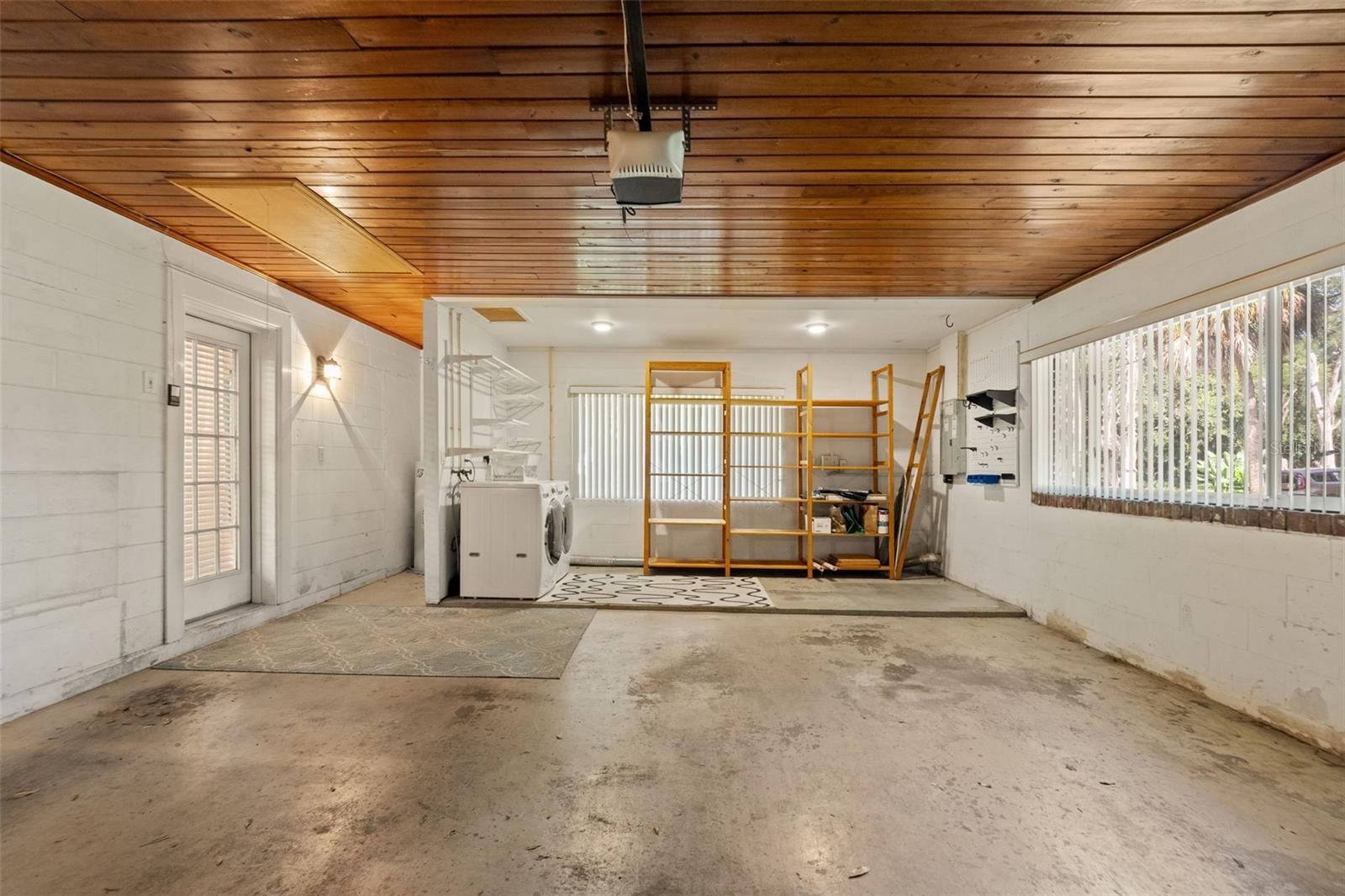 2725 N MYRTLE AVE, TAMPA, FL, 33602
