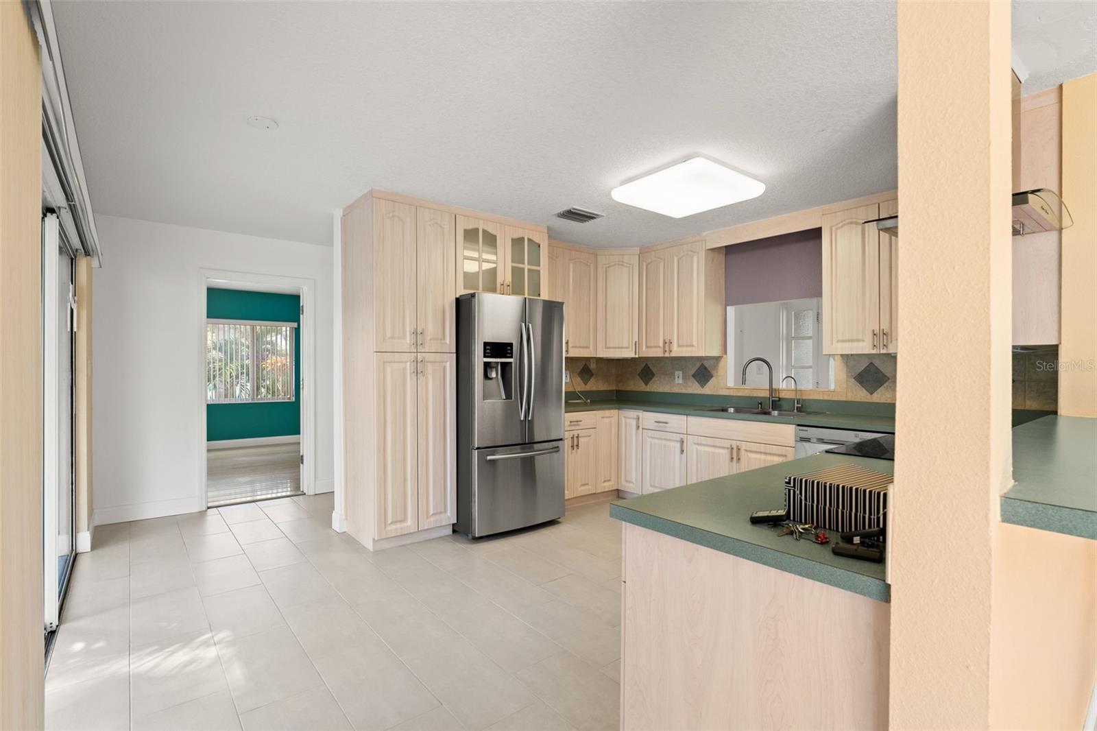 2725 N MYRTLE AVE, TAMPA, FL, 33602