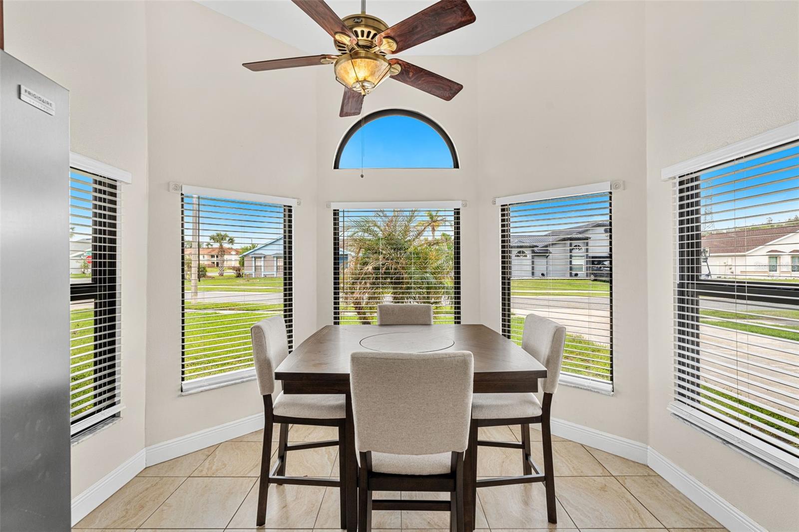 806 VERMONT WOODS LN, ORLANDO, FL, 32824
