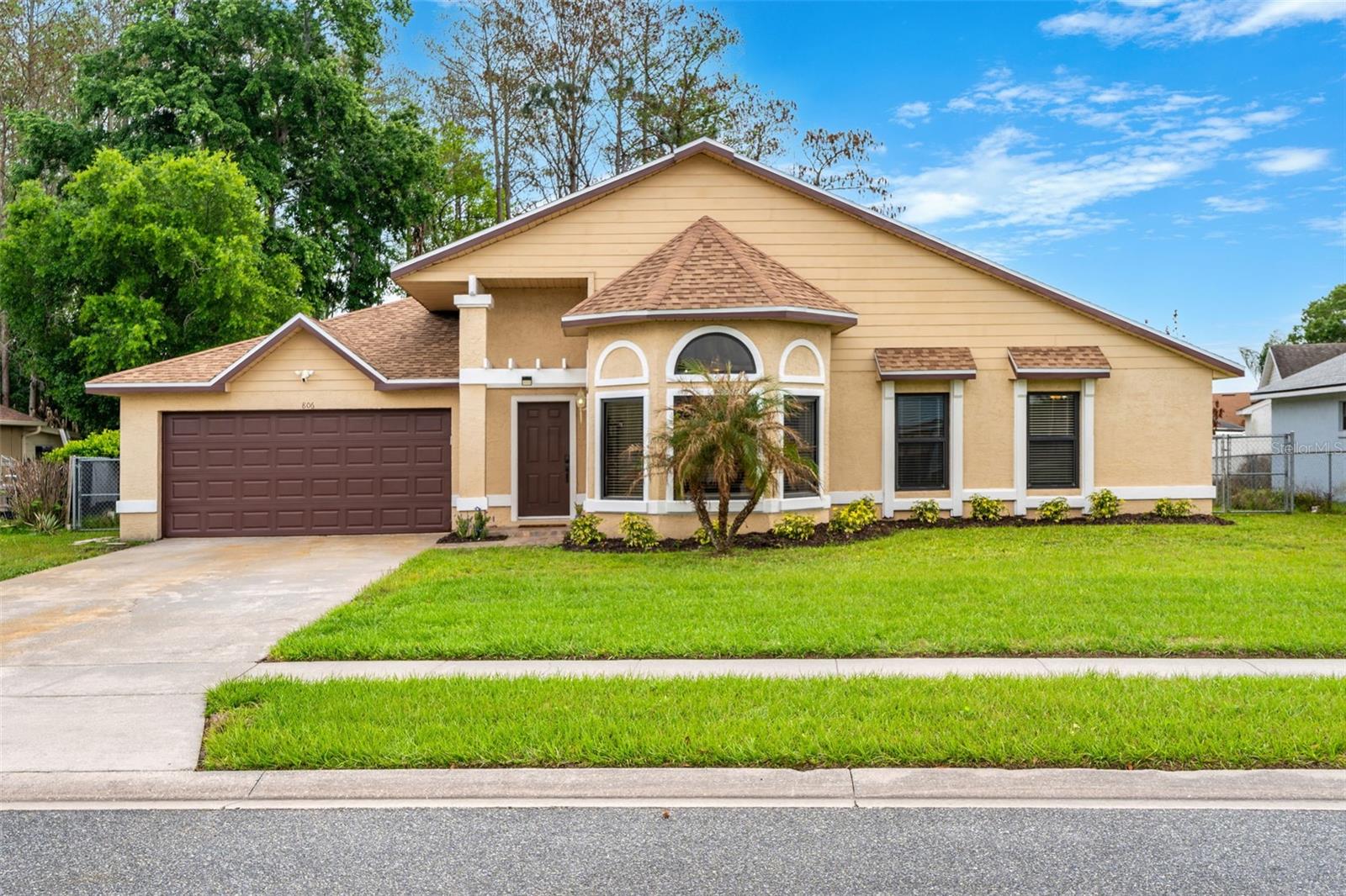 806 VERMONT WOODS LN, ORLANDO, FL, 32824