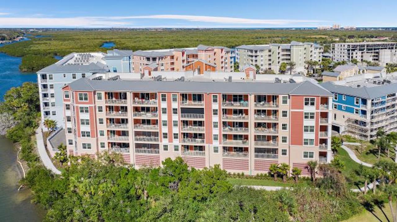 2 RIVERWALK DR #202, NEW SMYRNA BEACH, FL, 32169