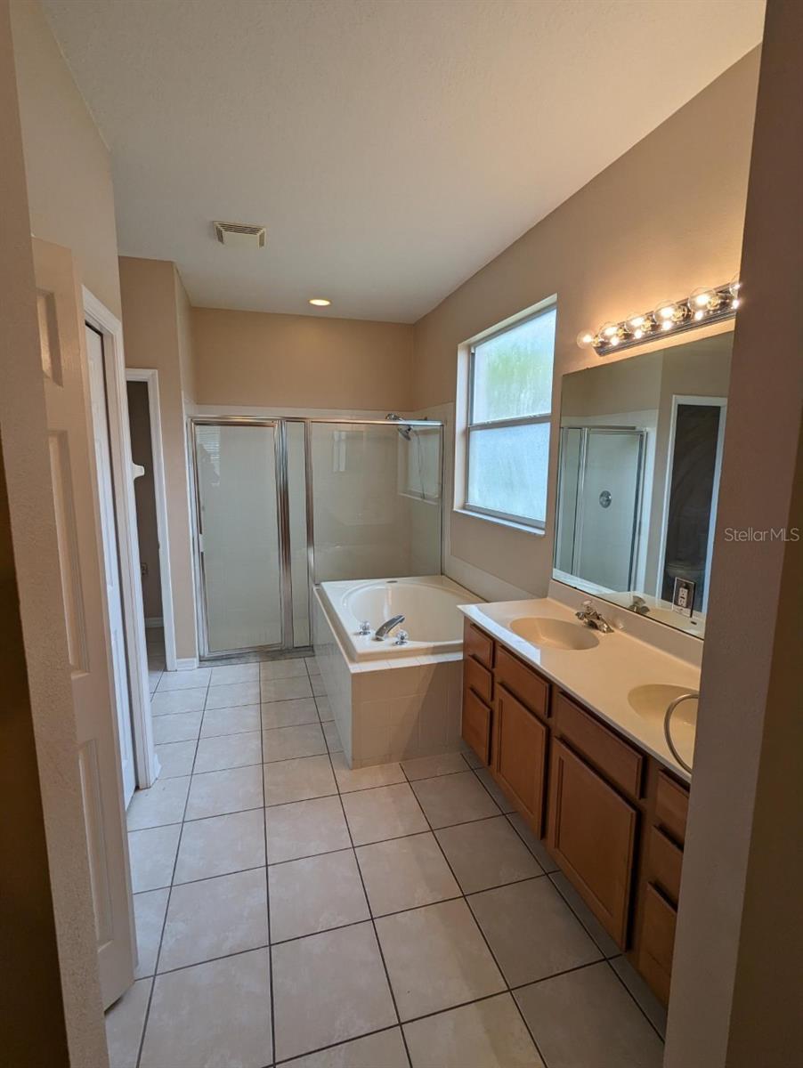 8336 TORRINGTON AVE, TAMPA, FL, 33647