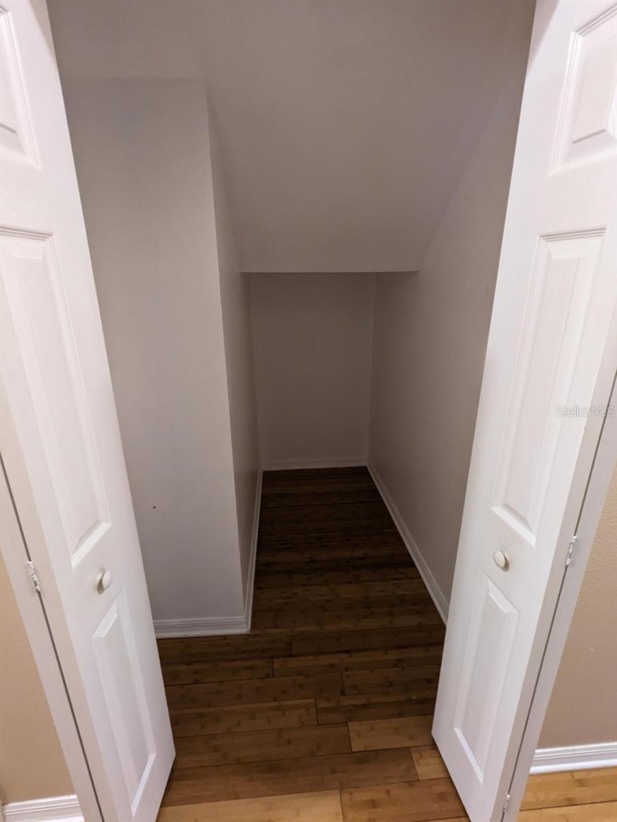 8336 TORRINGTON AVE, TAMPA, FL, 33647