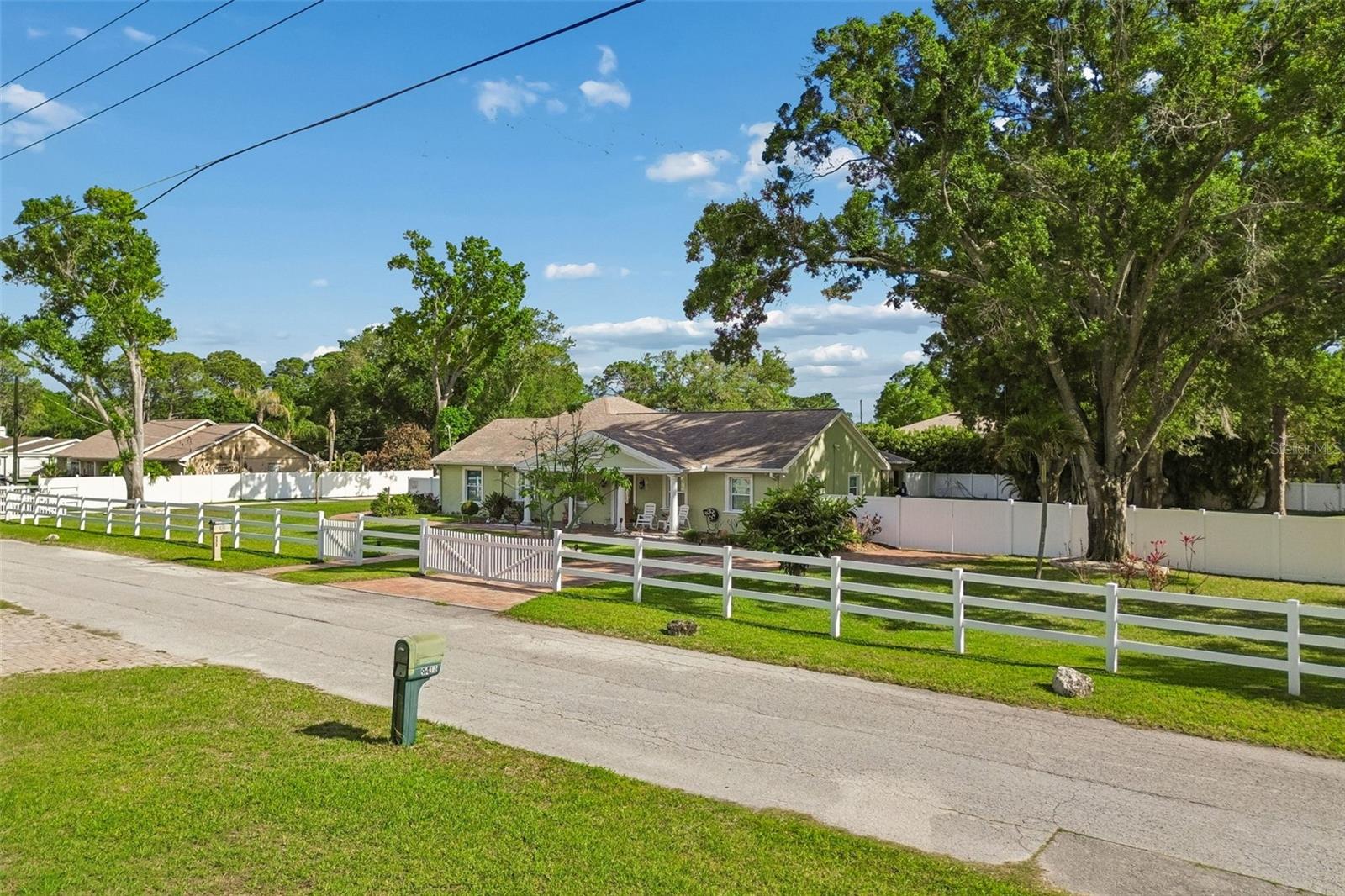 9406 W FLORA ST, TAMPA, FL, 33615