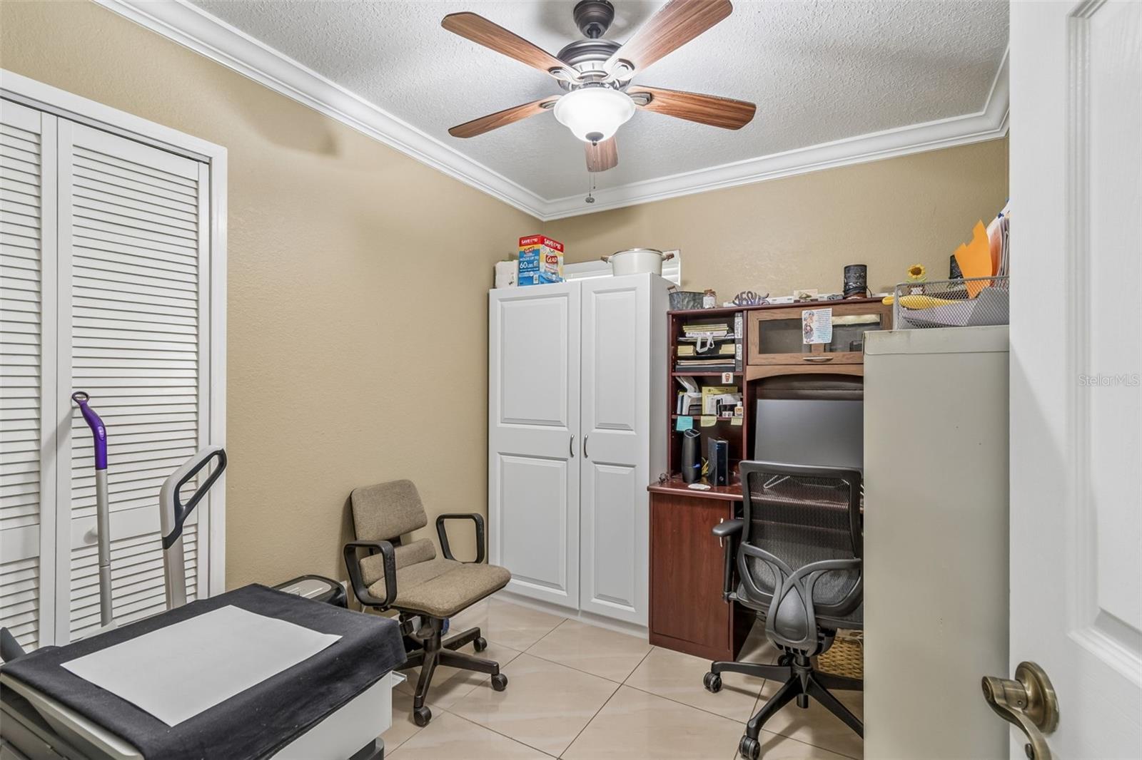 9406 W FLORA ST, TAMPA, FL, 33615