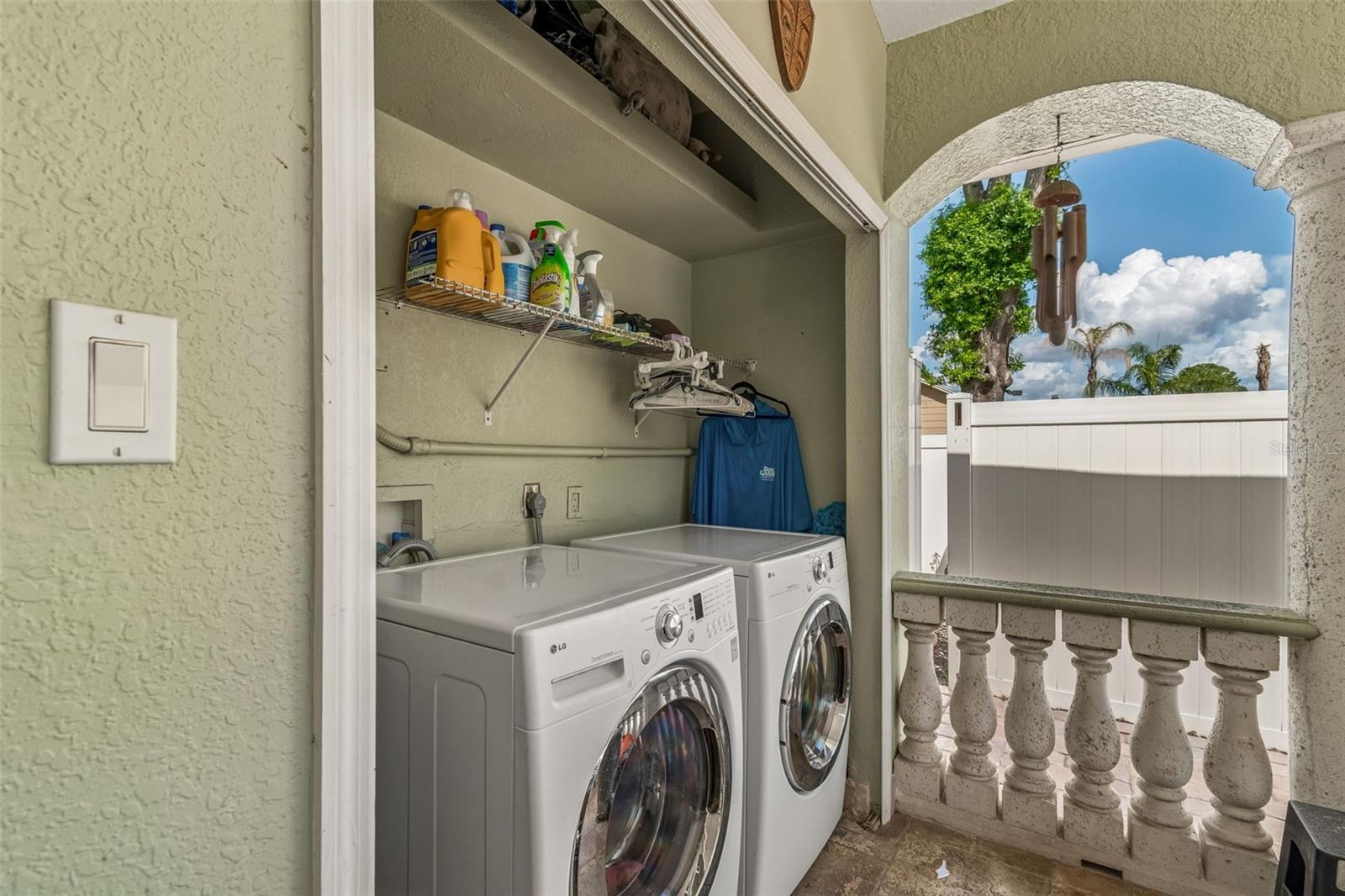 9406 W FLORA ST, TAMPA, FL, 33615