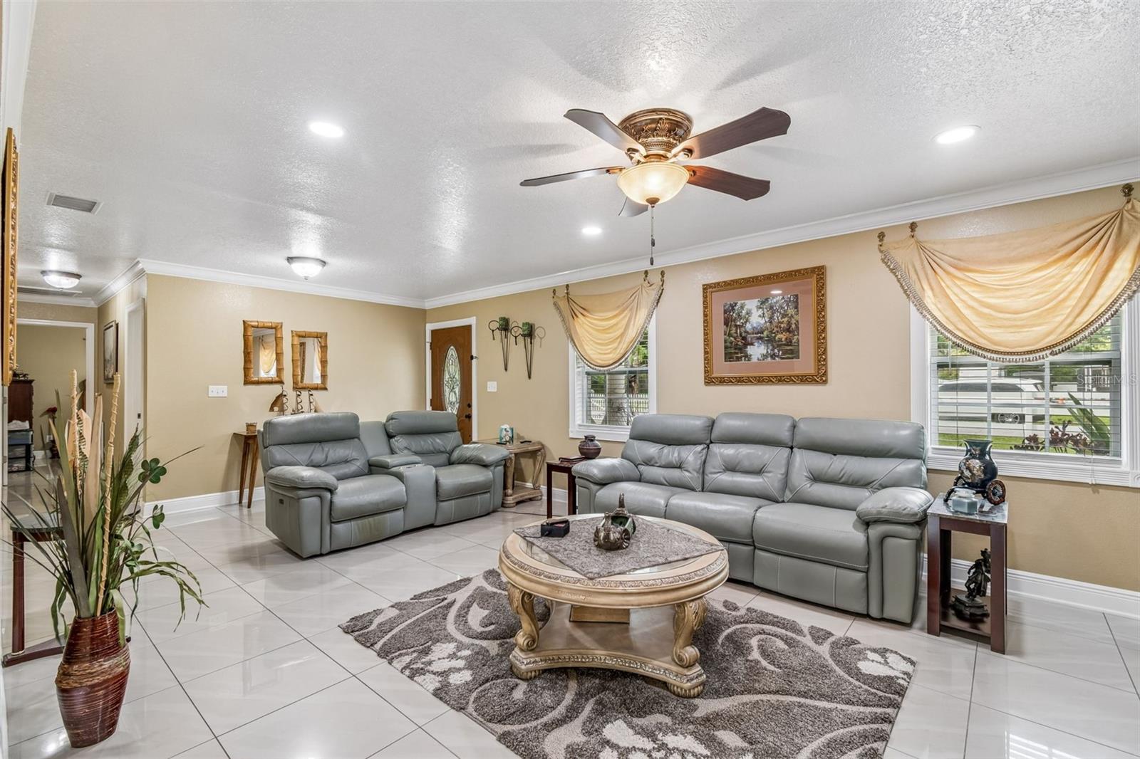 9406 W FLORA ST, TAMPA, FL, 33615