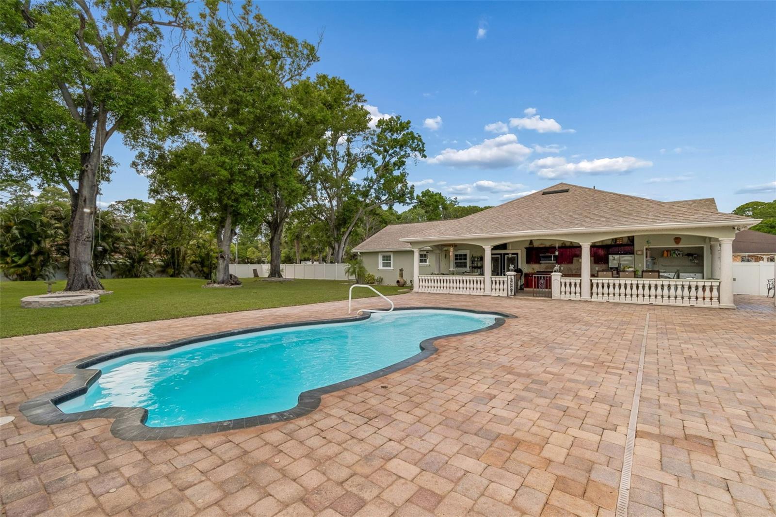 9406 W FLORA ST, TAMPA, FL, 33615