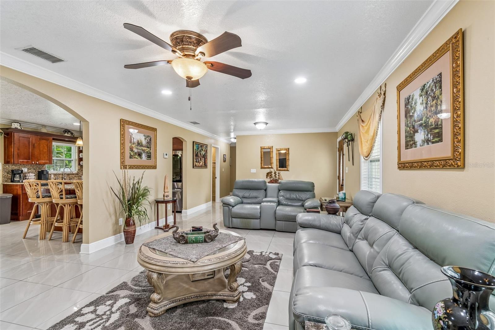 9406 W FLORA ST, TAMPA, FL, 33615