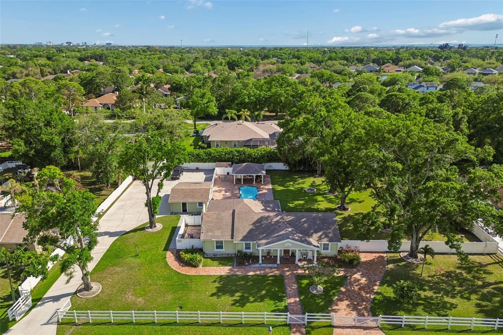 9406 W FLORA ST, TAMPA, FL, 33615