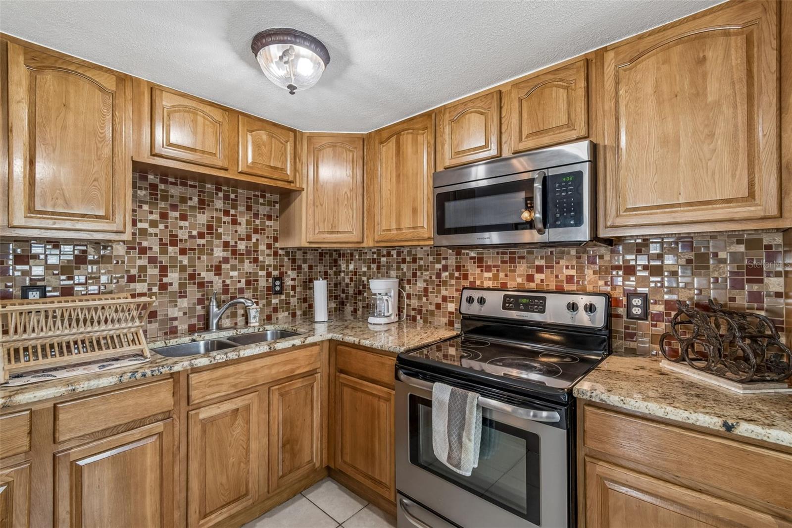 9406 W FLORA ST, TAMPA, FL, 33615