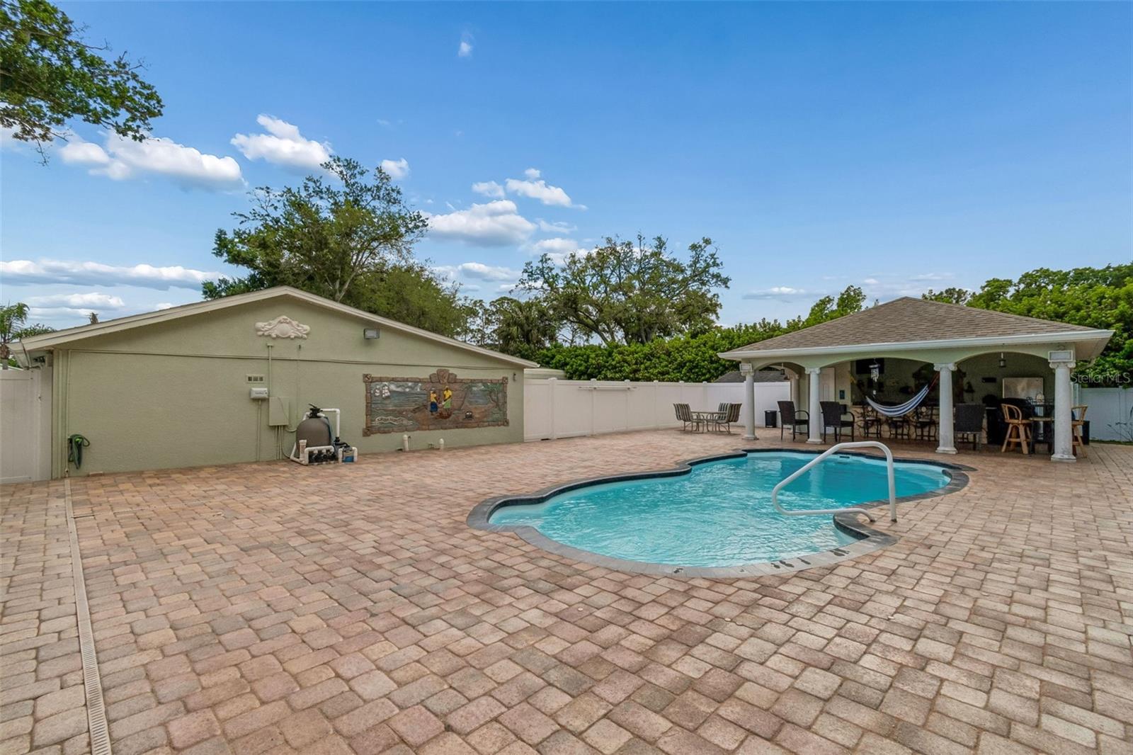 9406 W FLORA ST, TAMPA, FL, 33615