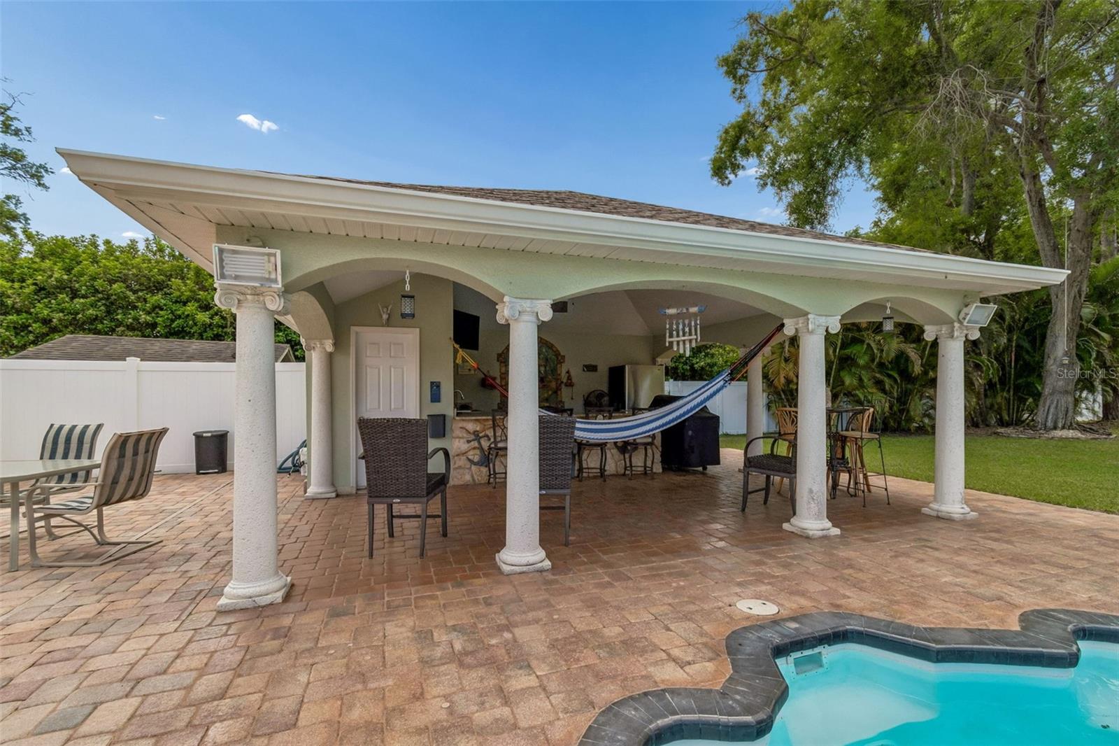 9406 W FLORA ST, TAMPA, FL, 33615