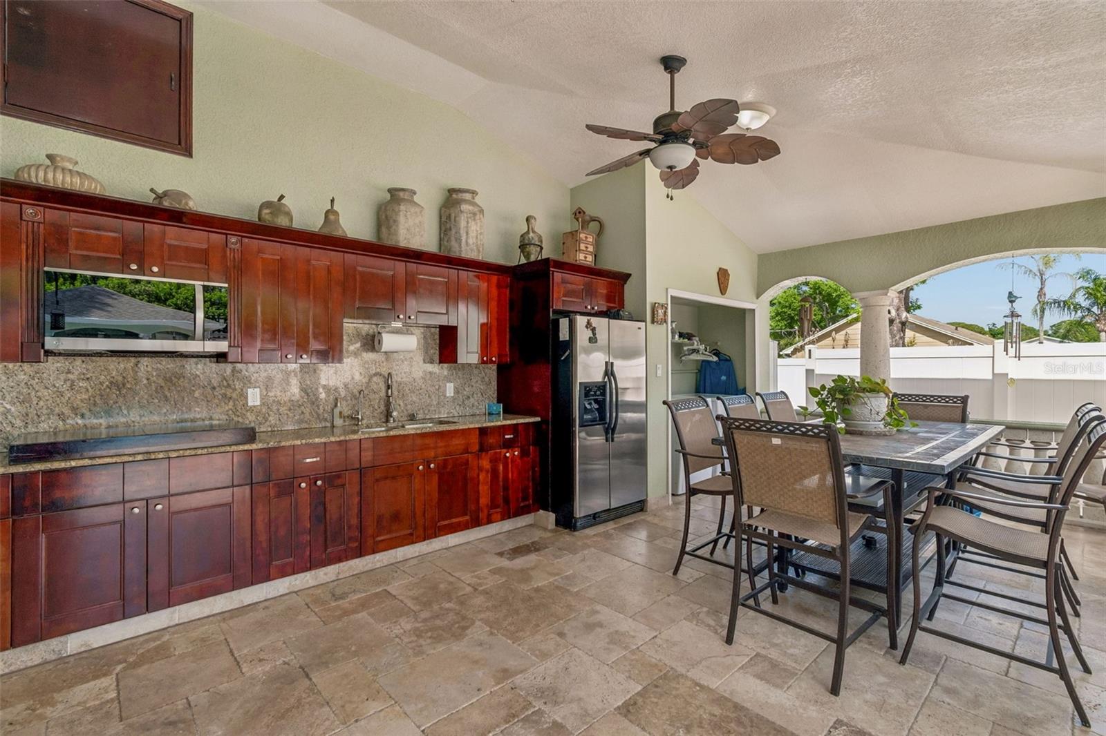 9406 W FLORA ST, TAMPA, FL, 33615