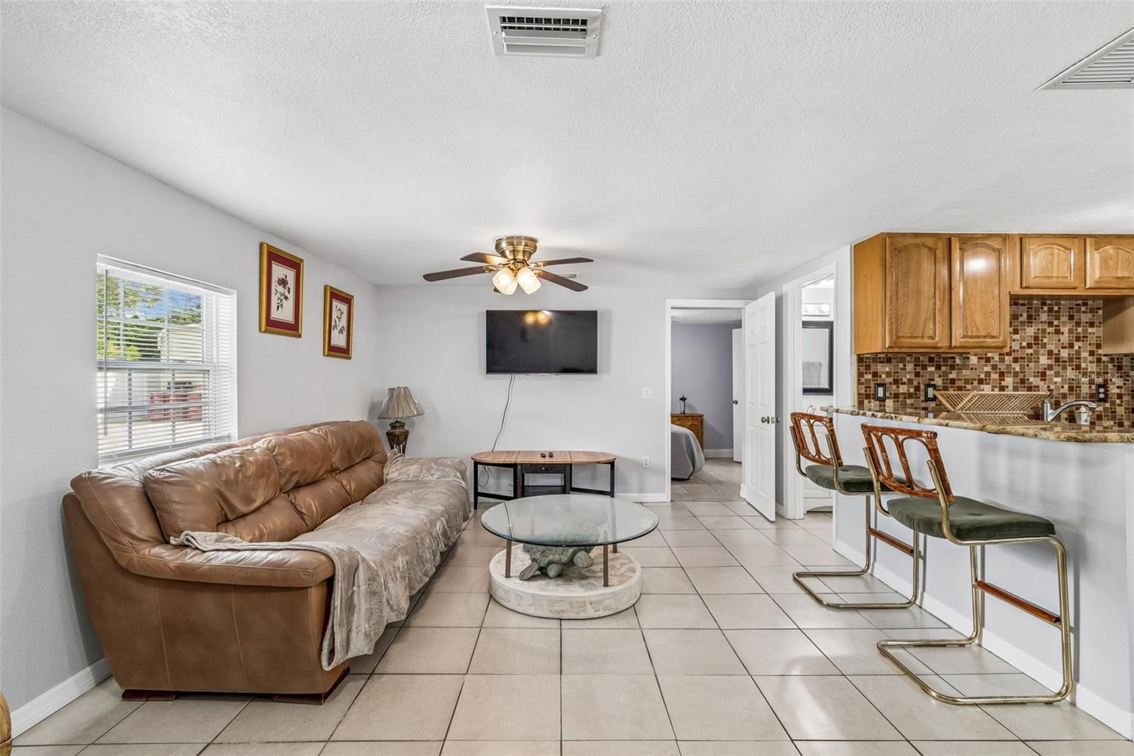 9406 W FLORA ST, TAMPA, FL, 33615
