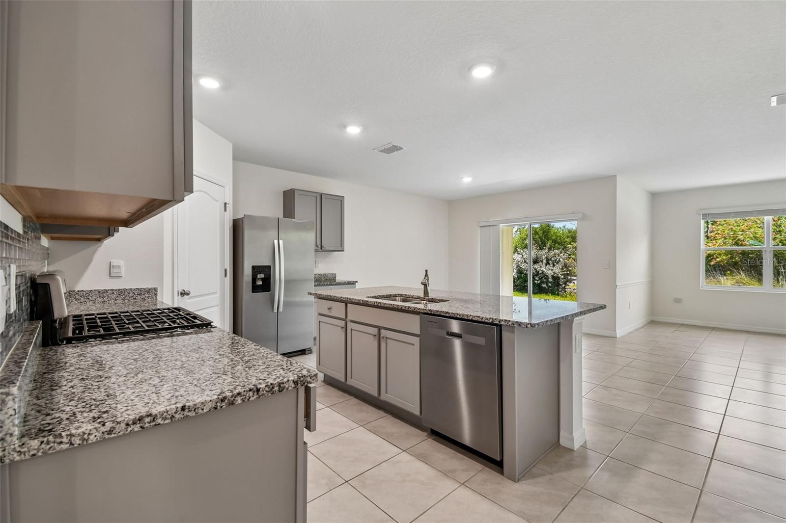 727 LAZIO CIR, DEBARY, FL, 32713