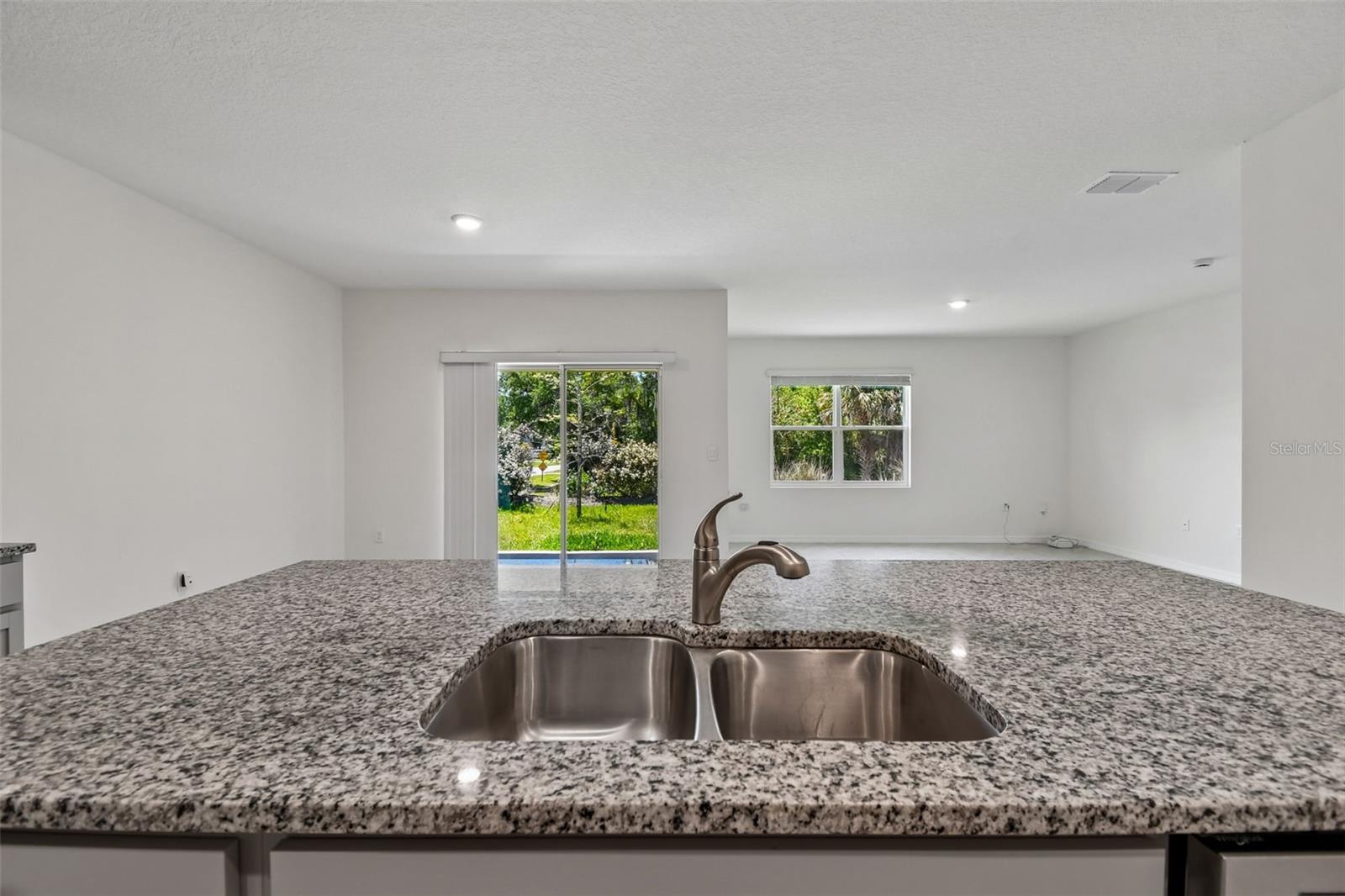 727 LAZIO CIR, DEBARY, FL, 32713